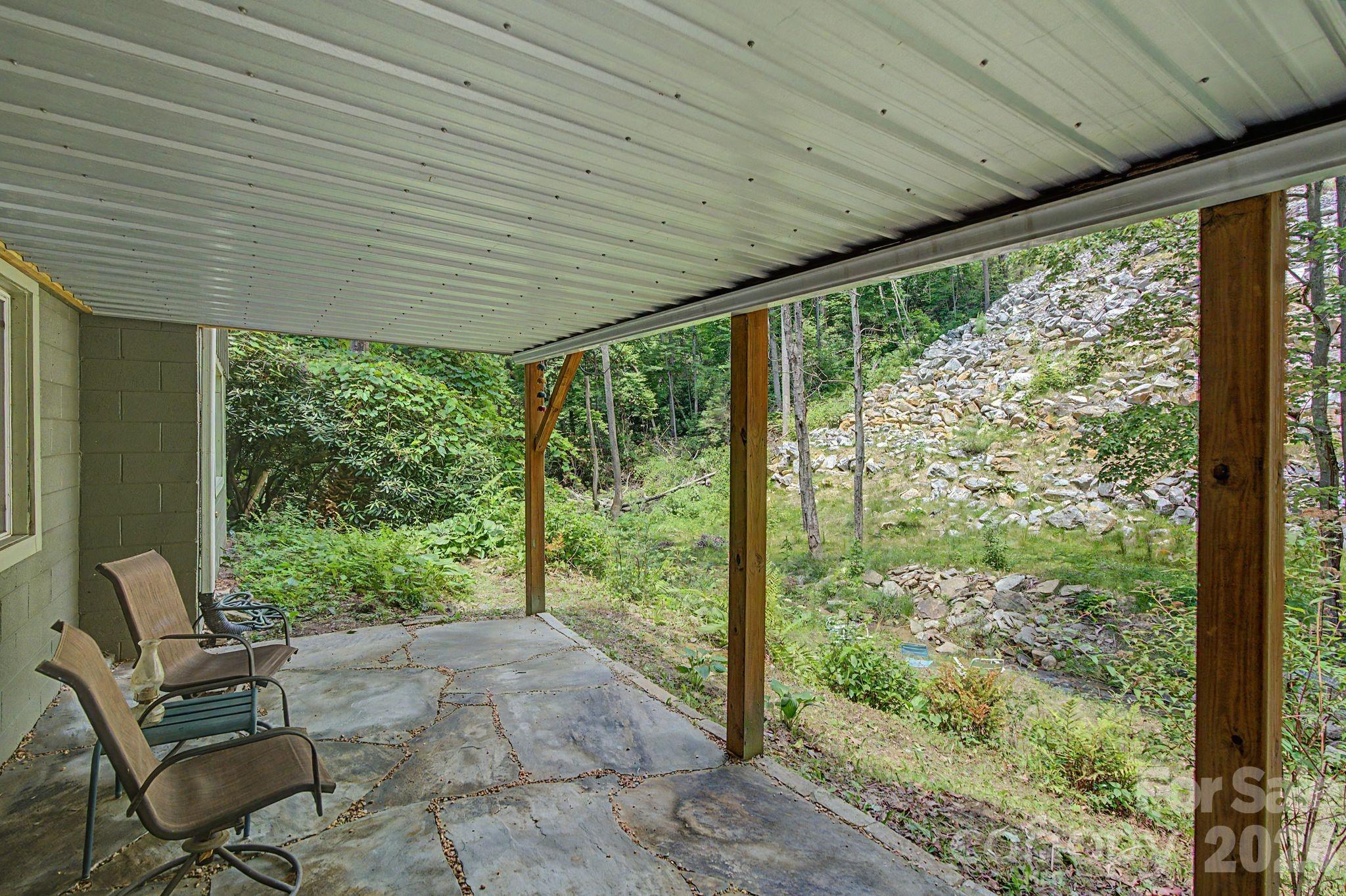 878 Garren Creek Road — Fairview