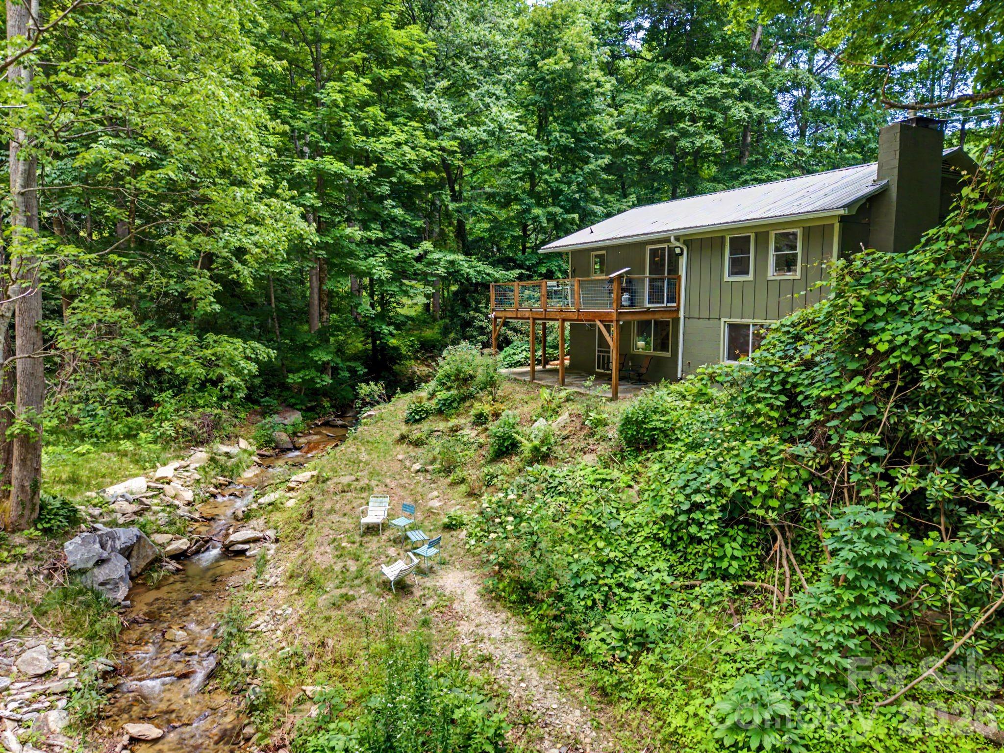 878 Garren Creek Road — Fairview
