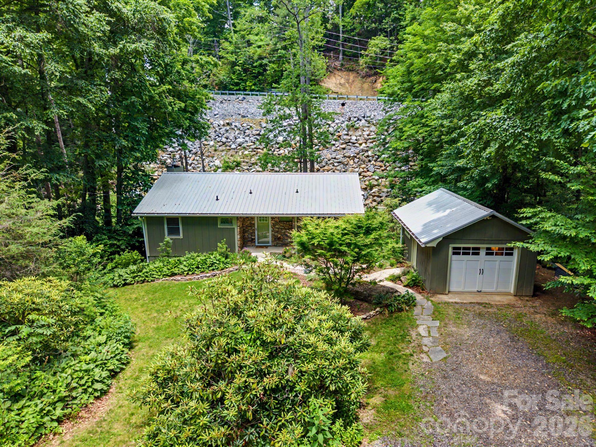 878 Garren Creek Road — Fairview