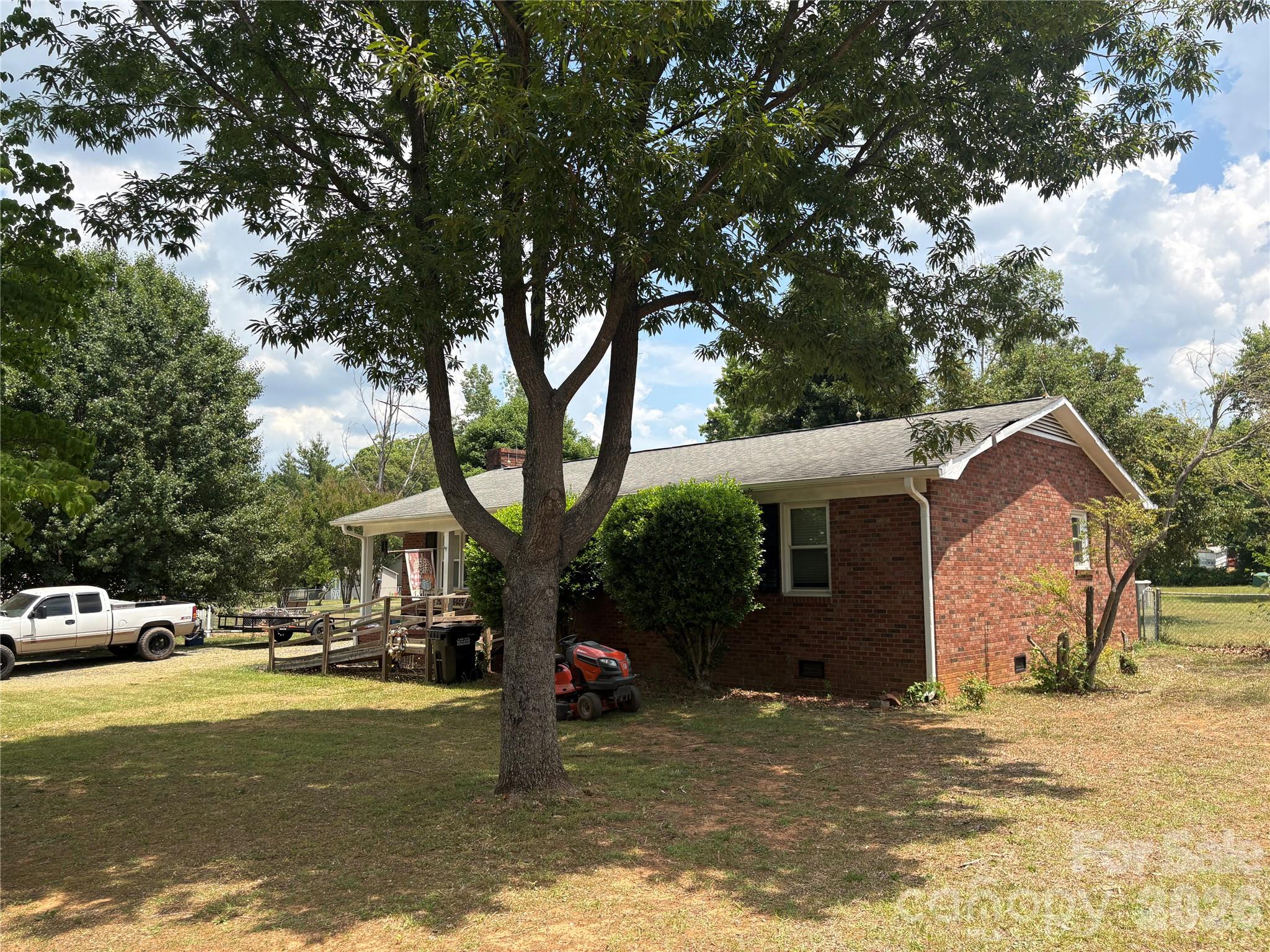 9289 Fisher Road — Rockwell