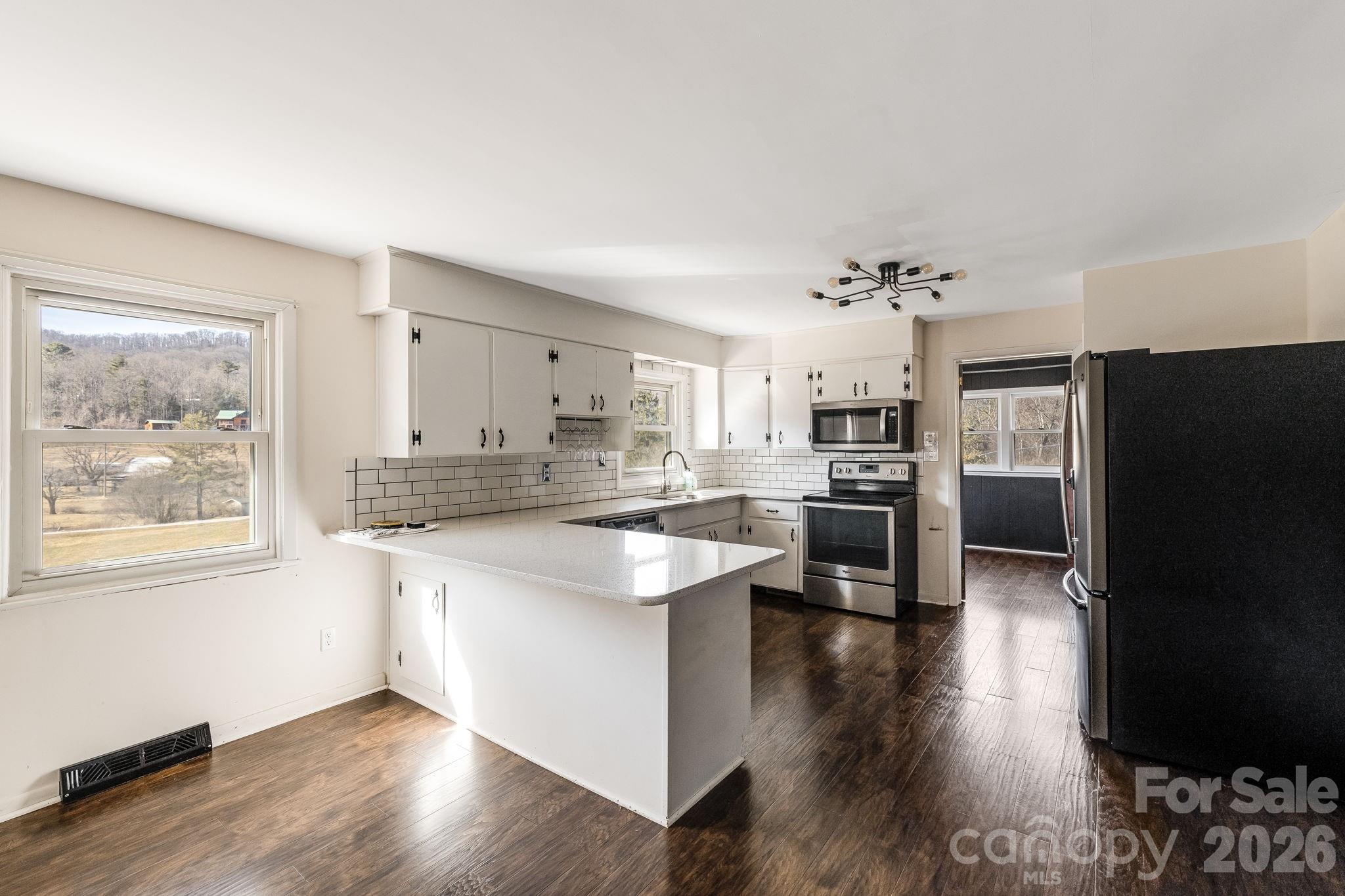 20 Cedar Farm Road — Asheville