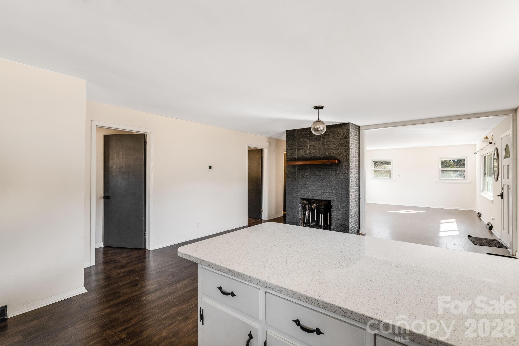 20 Cedar Farm Road — Asheville