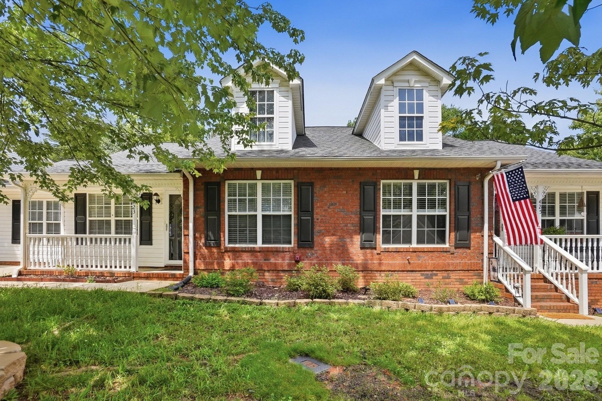 423 Danielle Way — Fort Mill