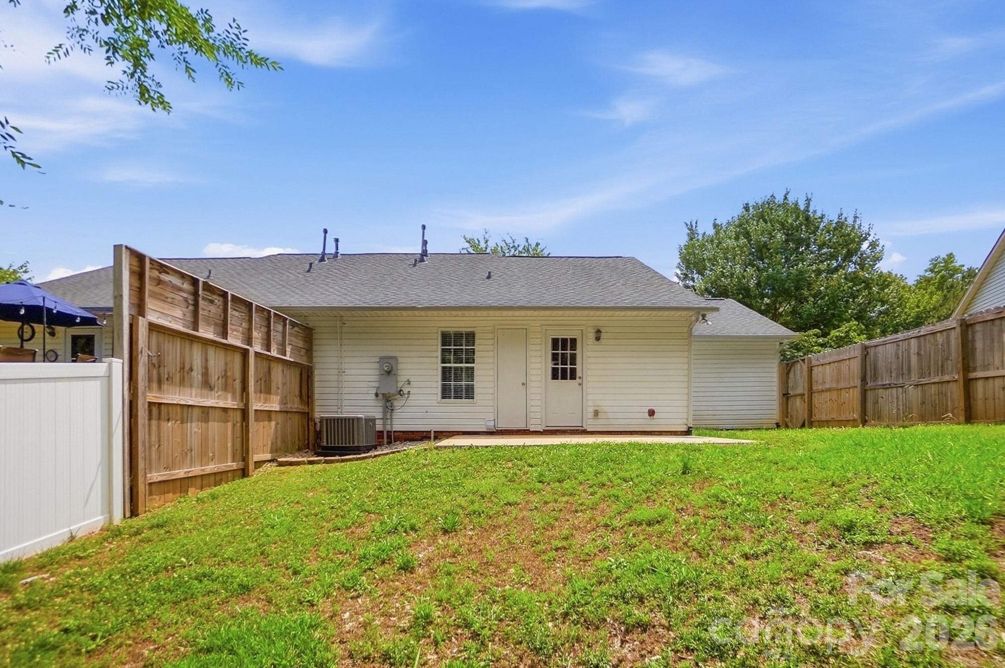 423 Danielle Way — Fort Mill