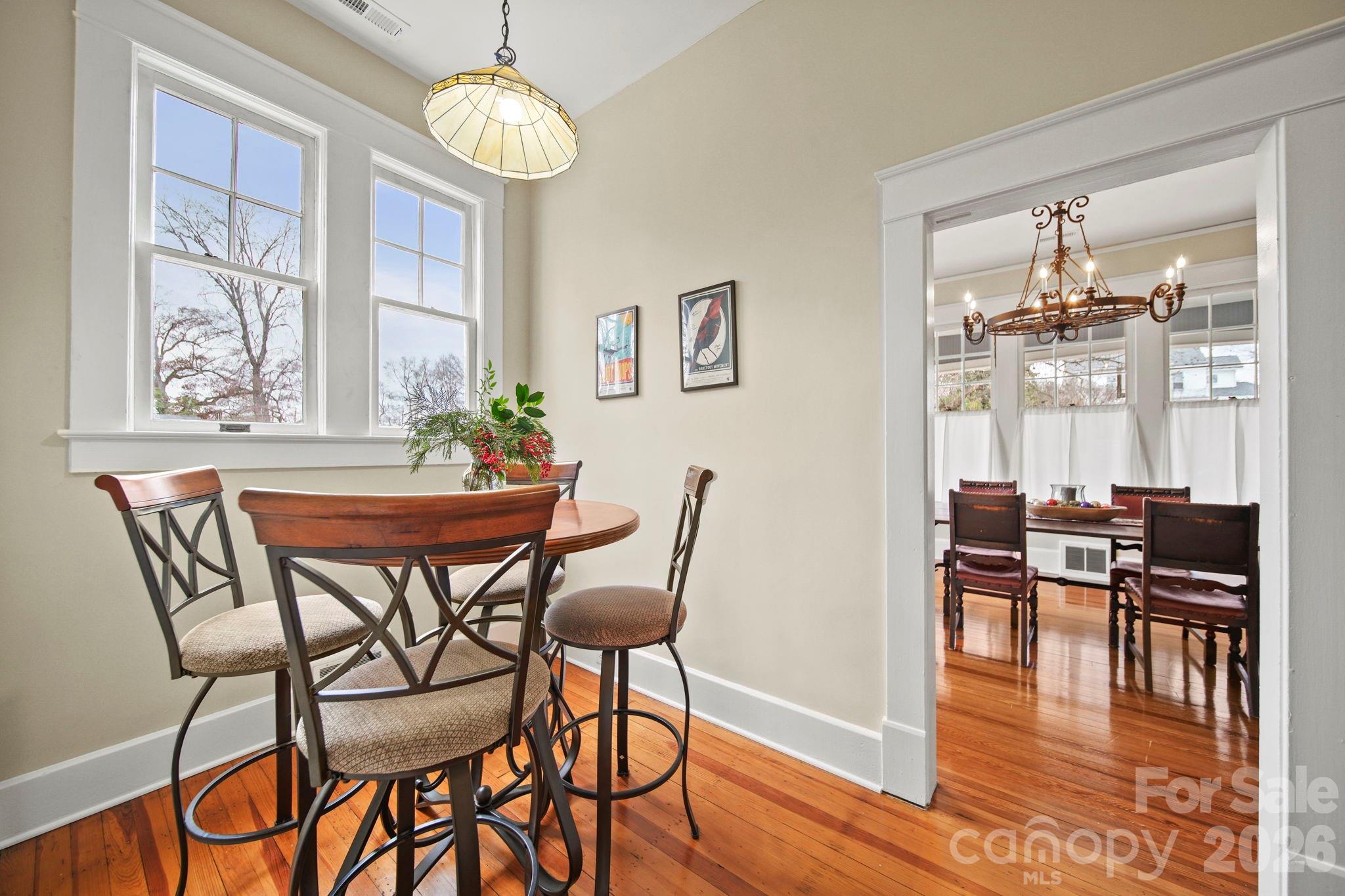 202 S Oak Street — Statesville