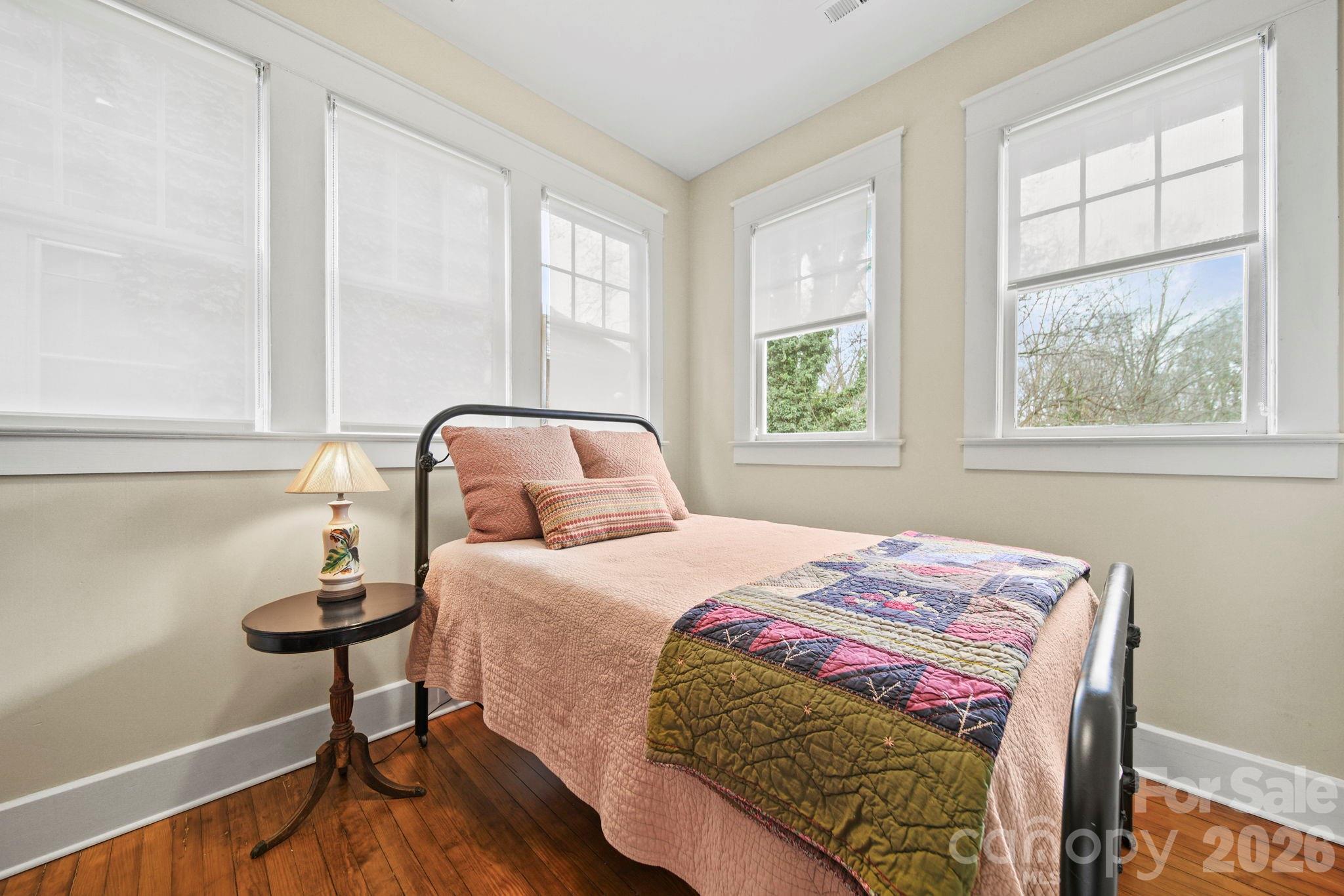 202 S Oak Street — Statesville