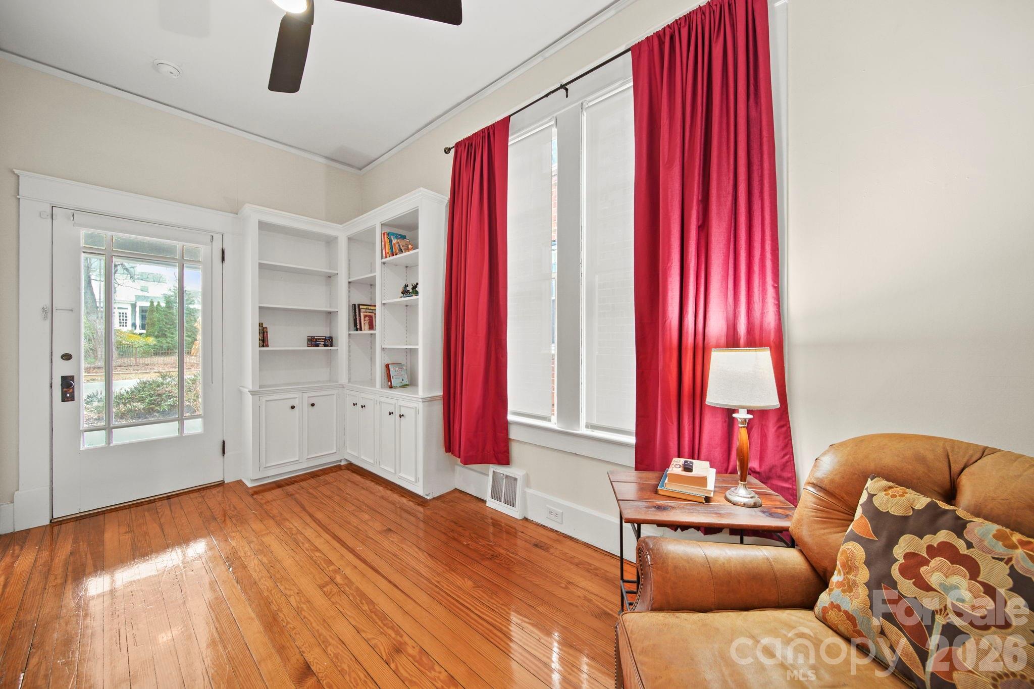 202 S Oak Street — Statesville