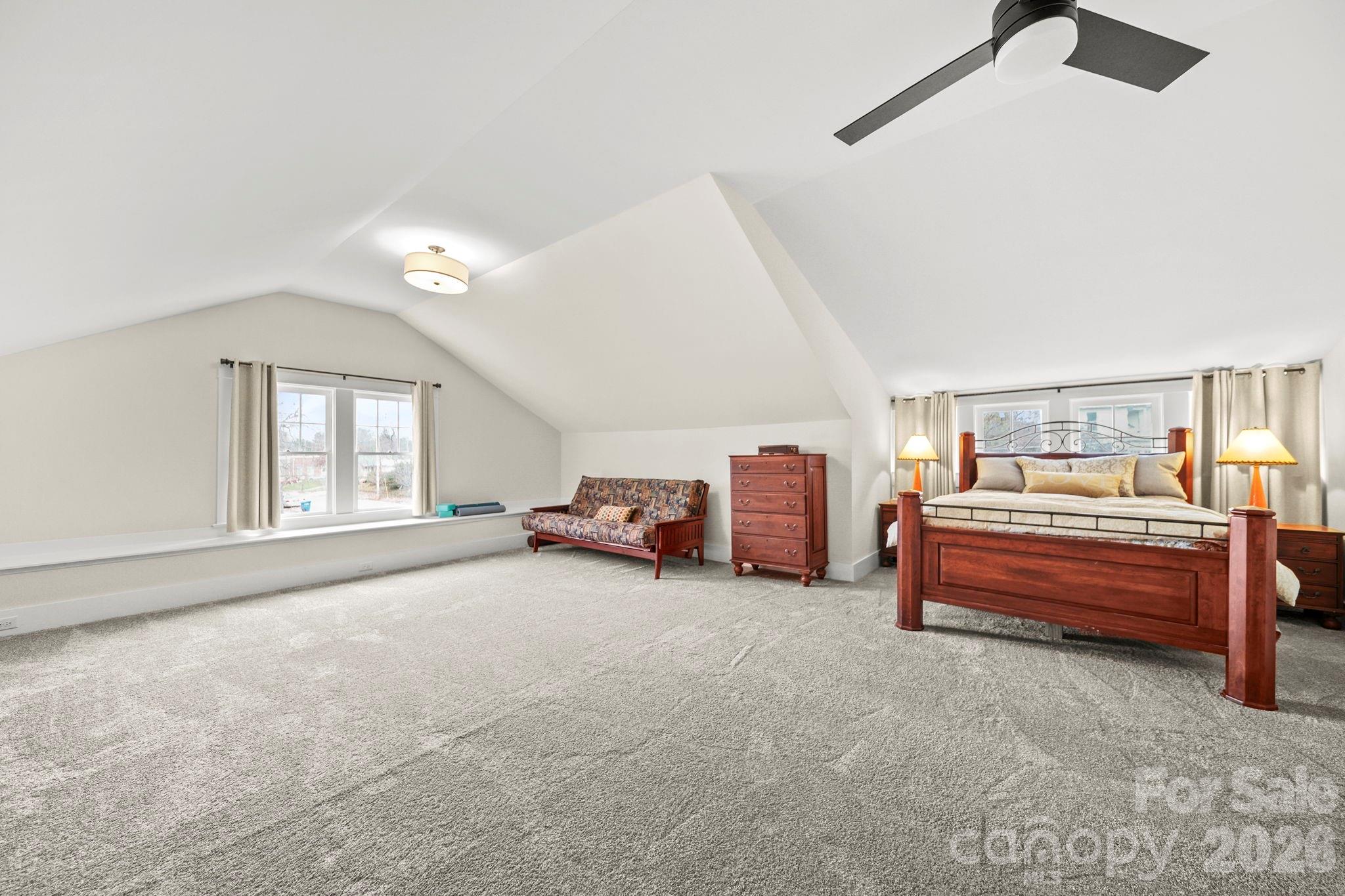 202 S Oak Street — Statesville