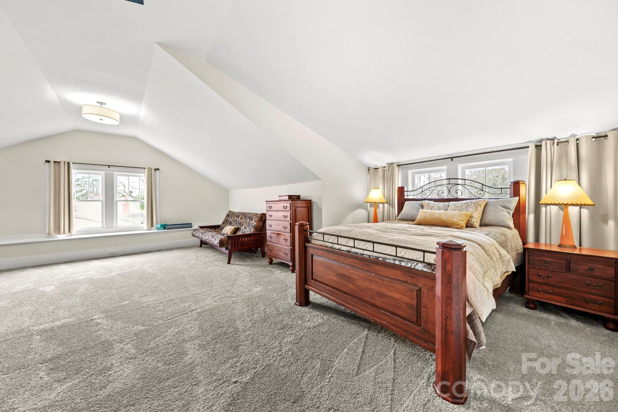 202 S Oak Street — Statesville