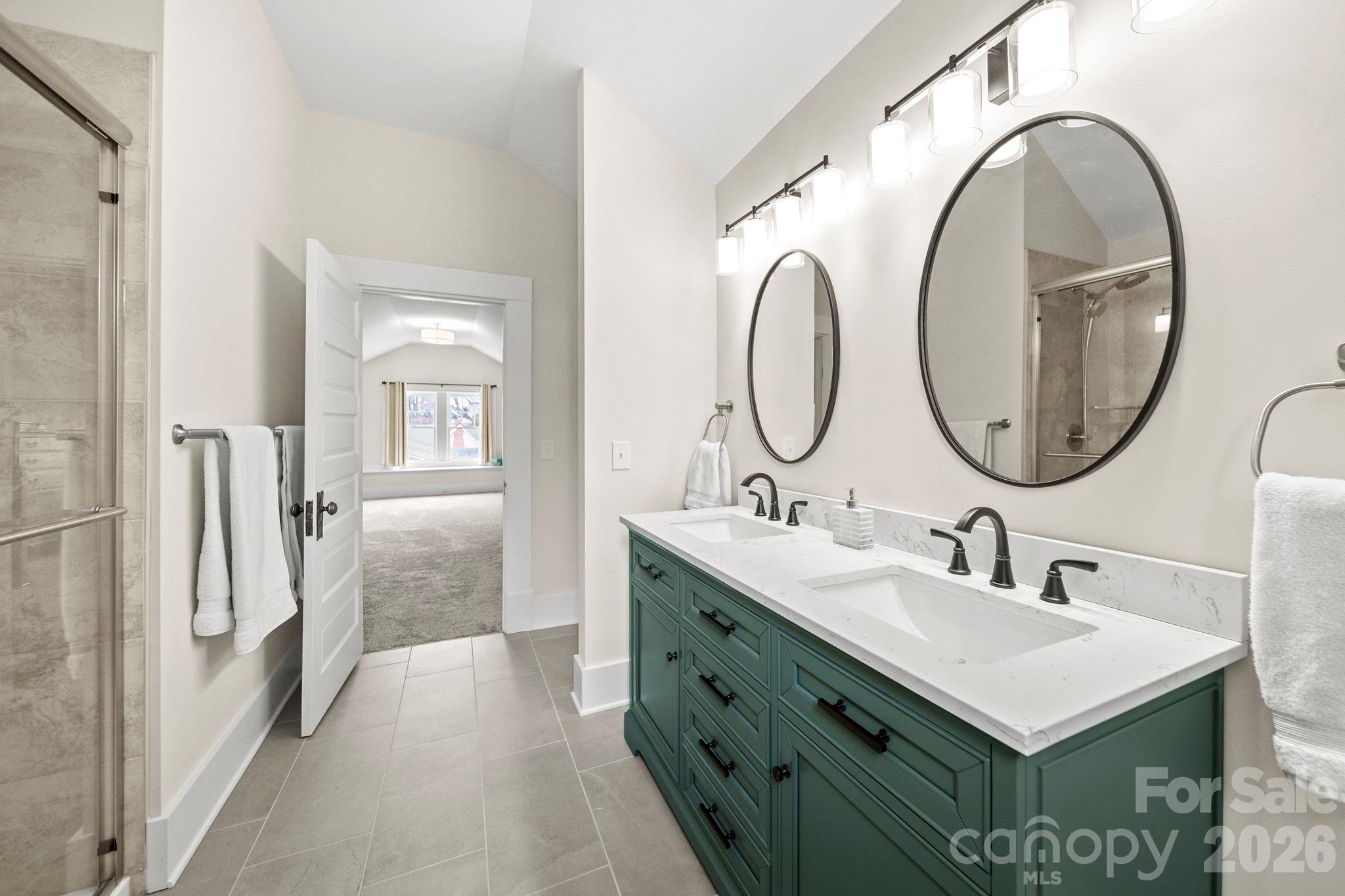 202 S Oak Street — Statesville