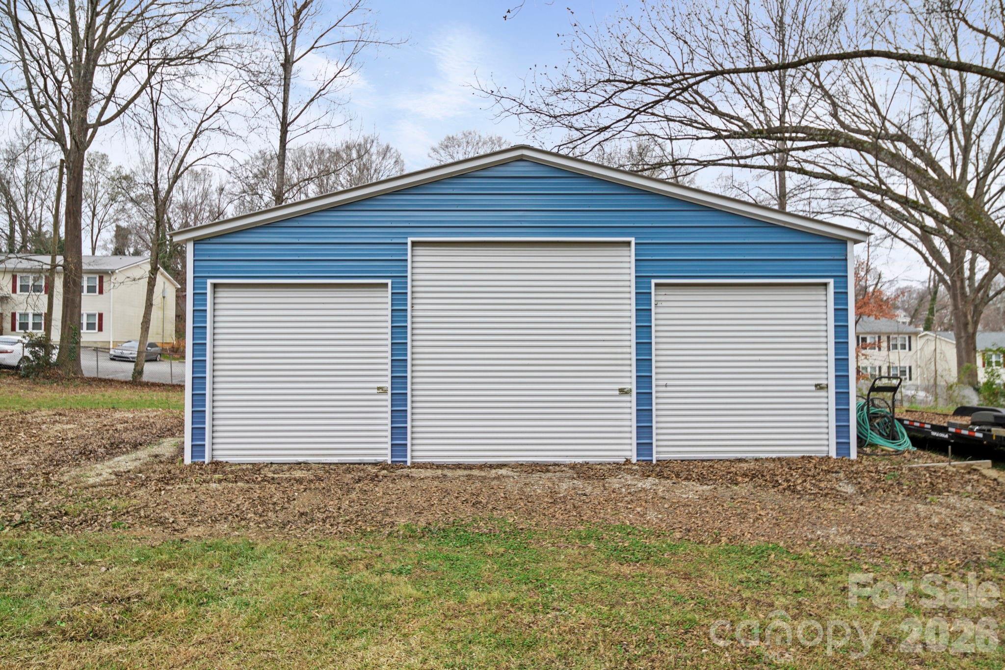 202 S Oak Street — Statesville