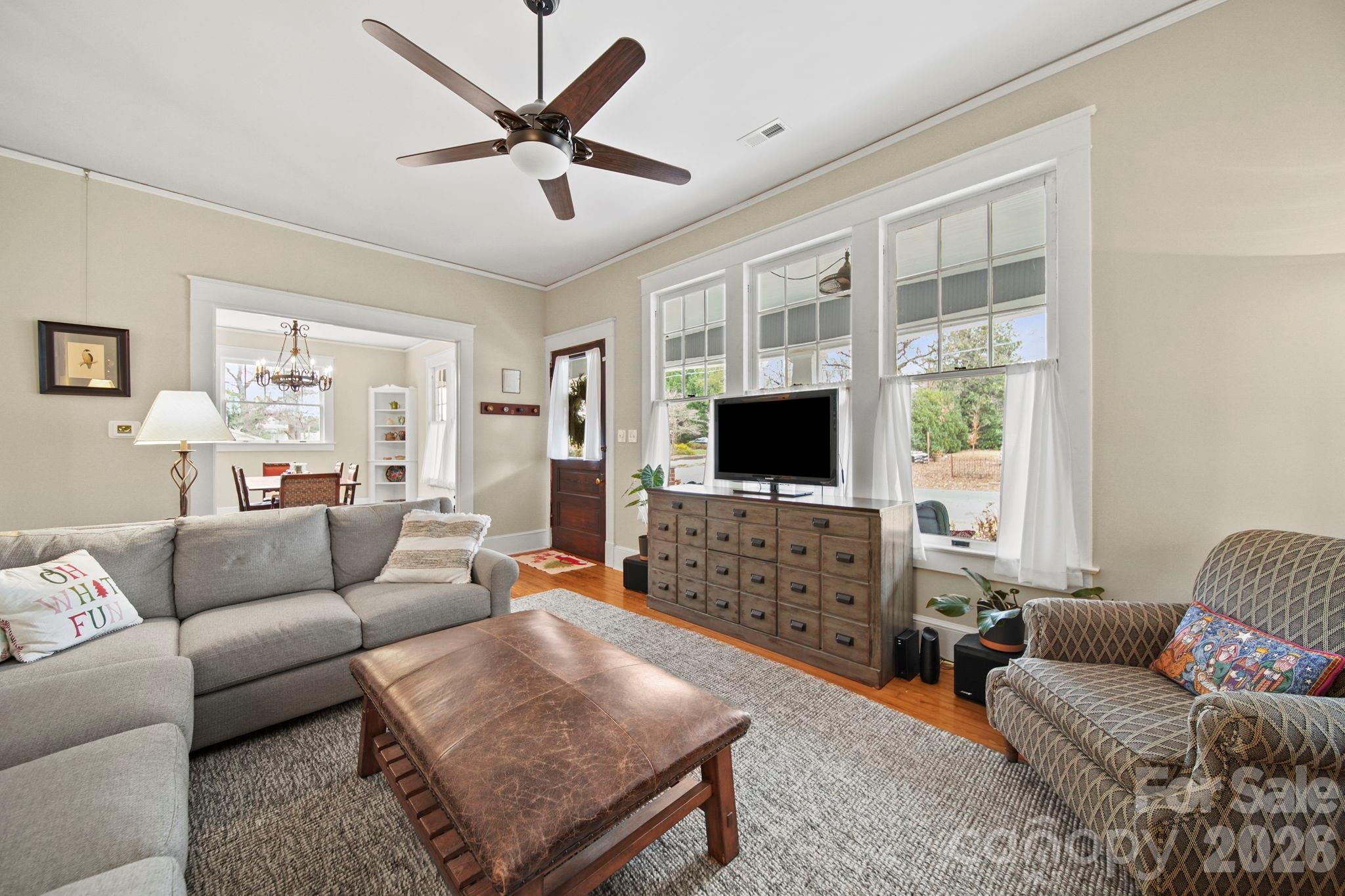 202 S Oak Street — Statesville