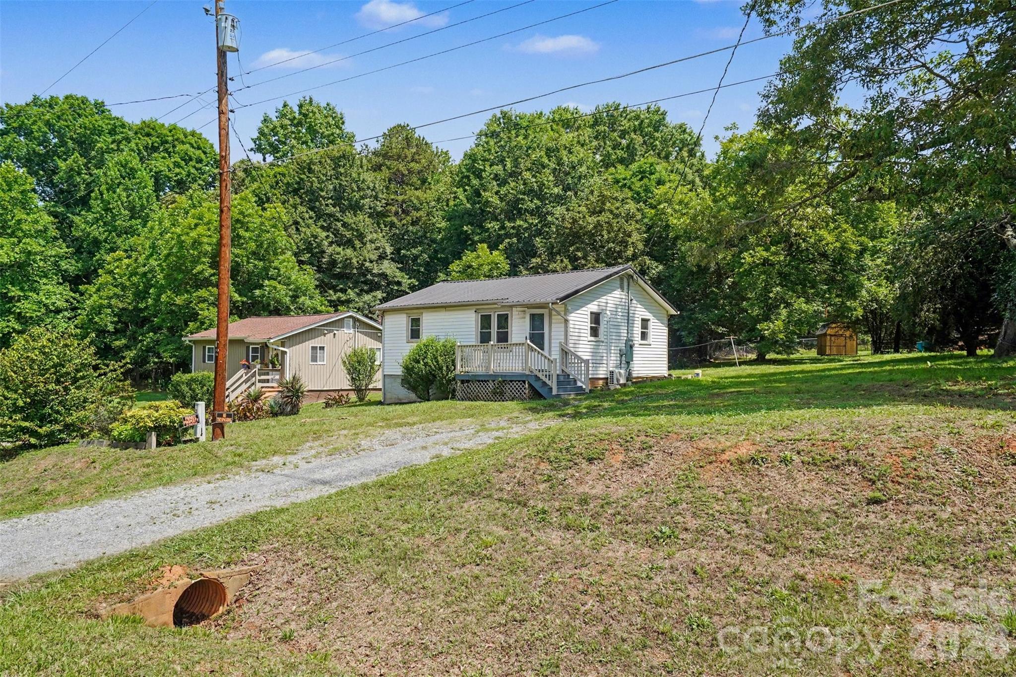 1813 Isaac Place — Shelby