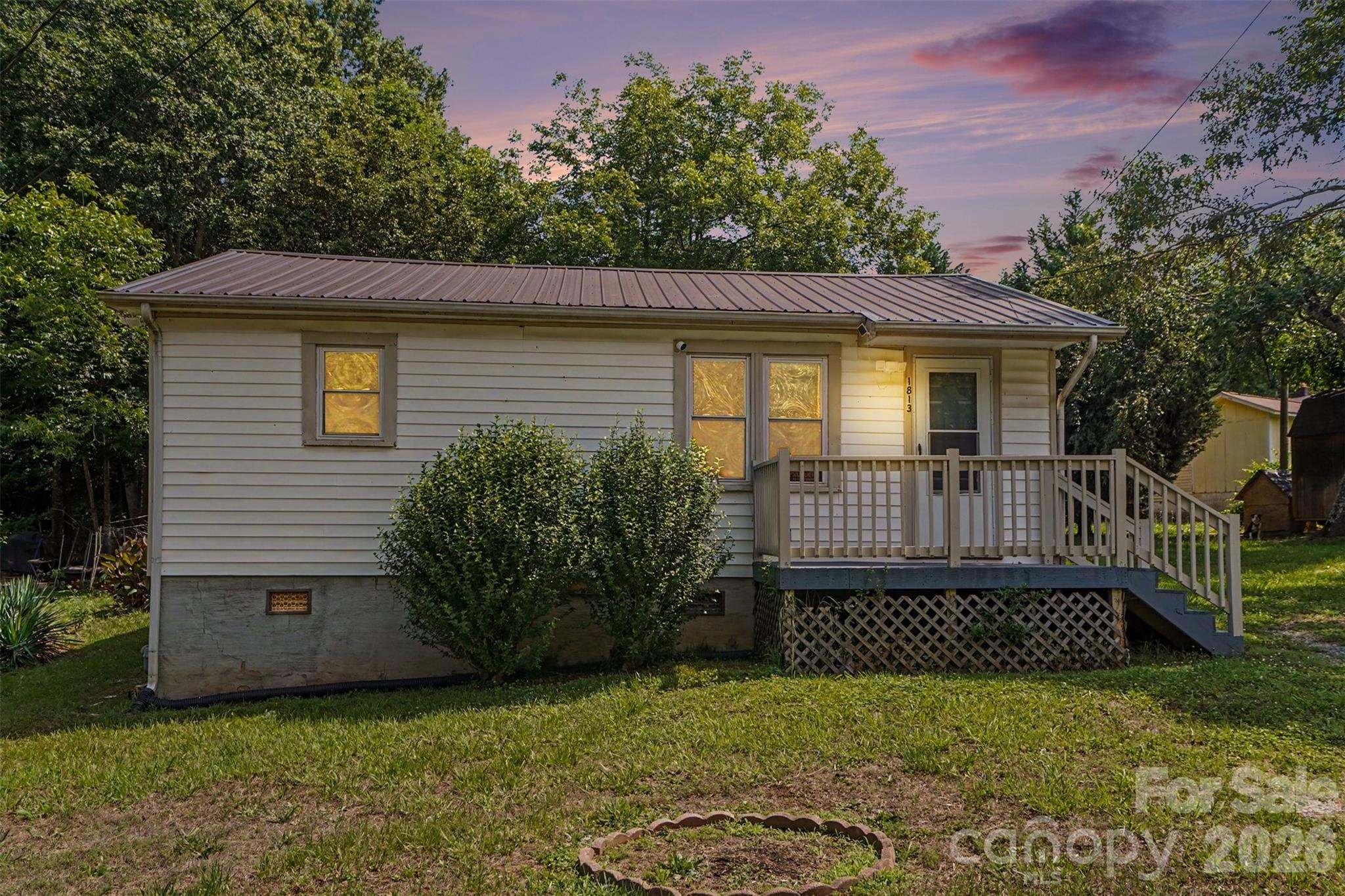 1813 Isaac Place — Shelby