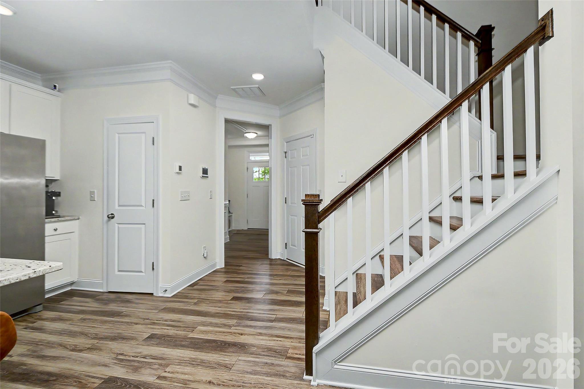 1010 Moffatt Lane — Matthews