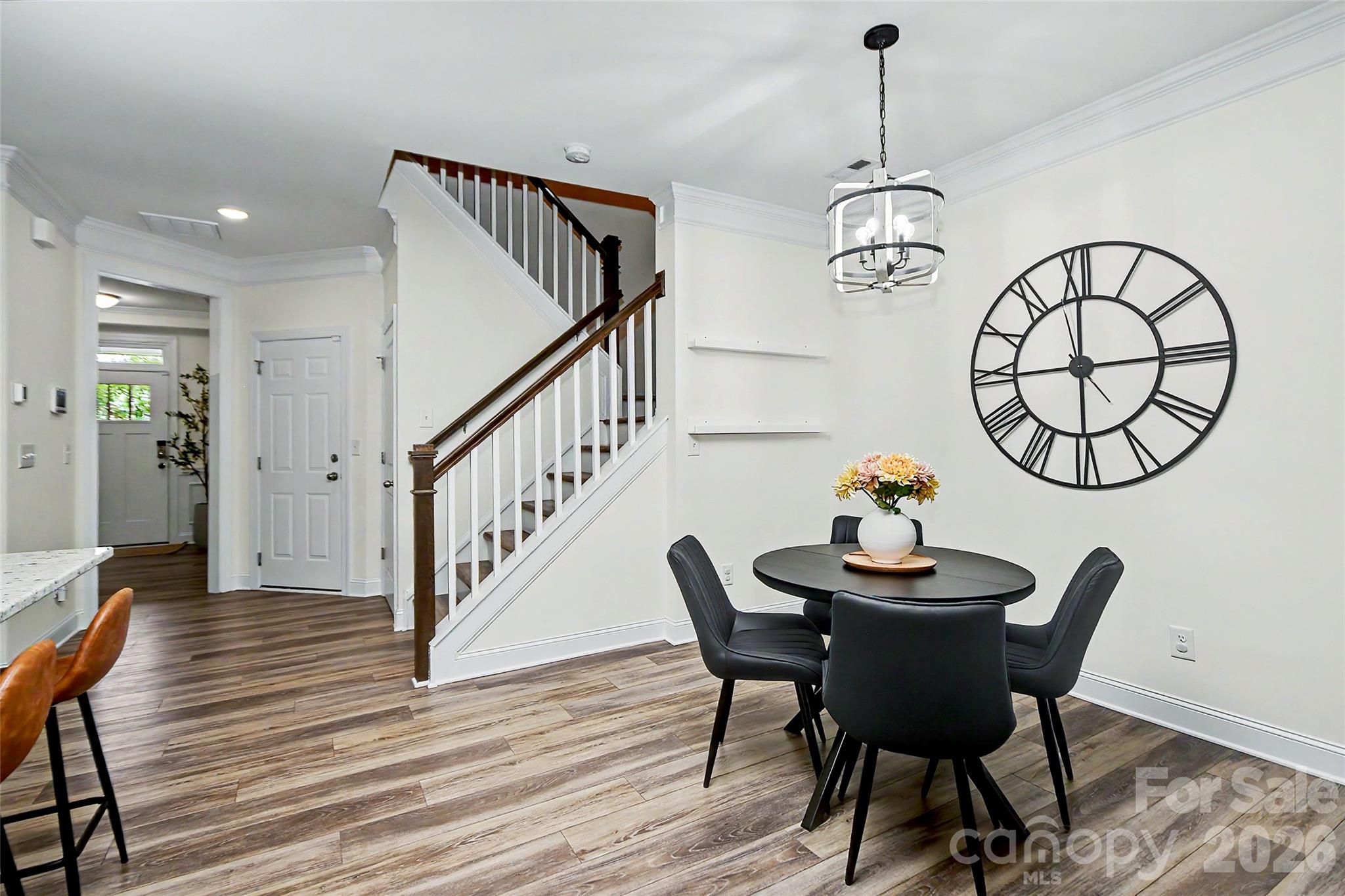 1010 Moffatt Lane — Matthews