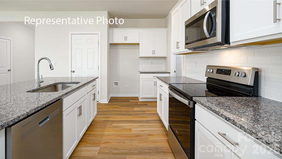 1423 Orchid Lane — Richburg
