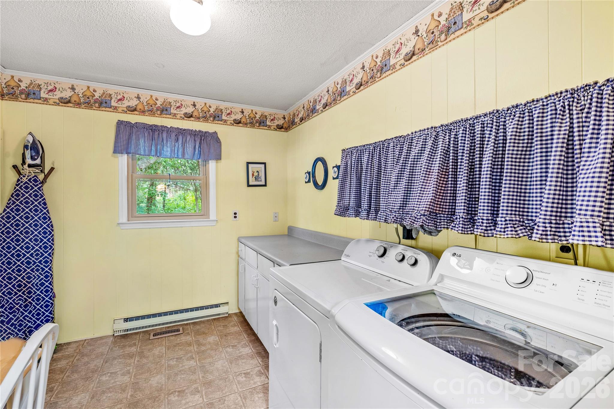 132 Polly Drive — Statesville