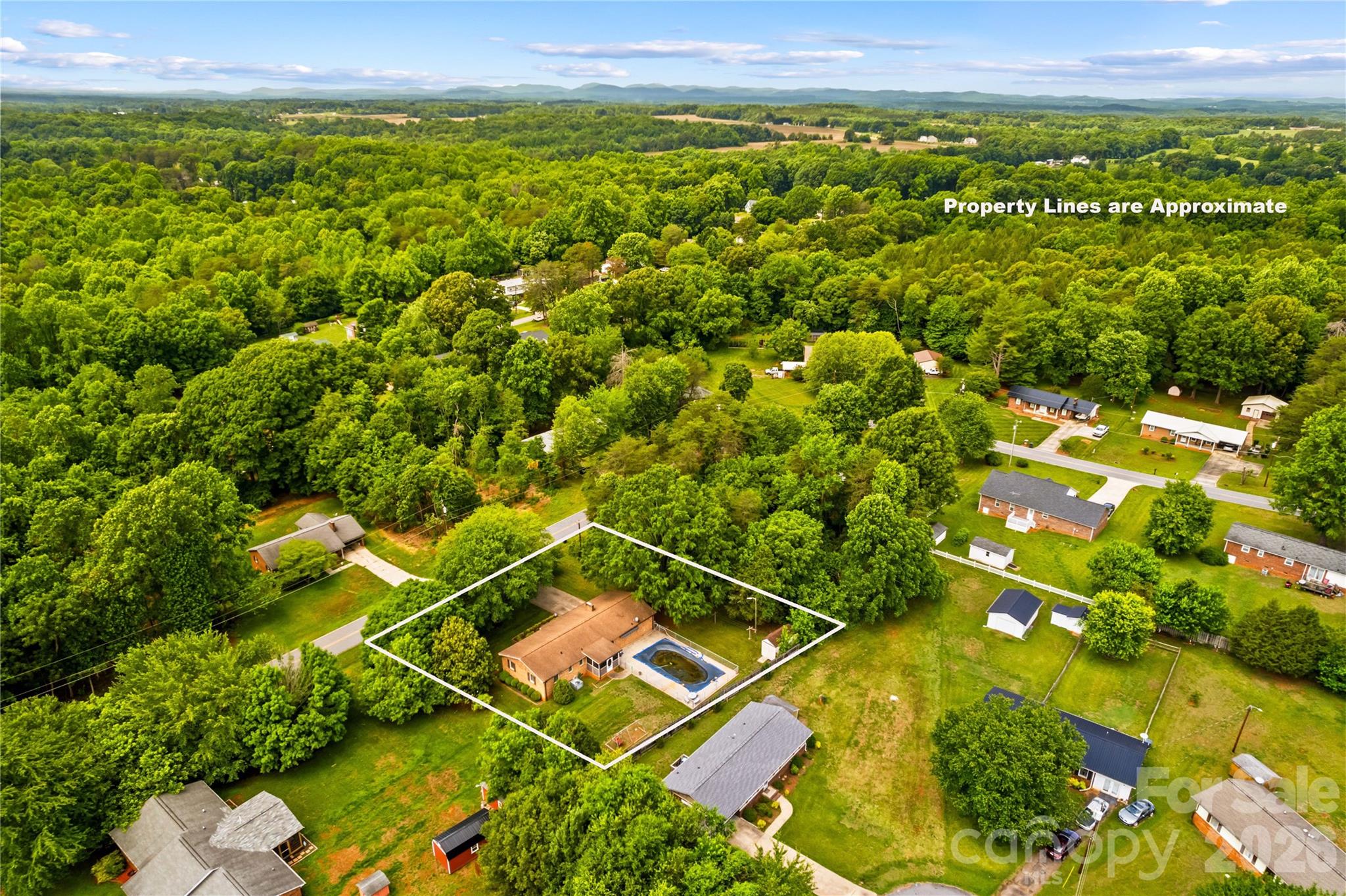 132 Polly Drive — Statesville