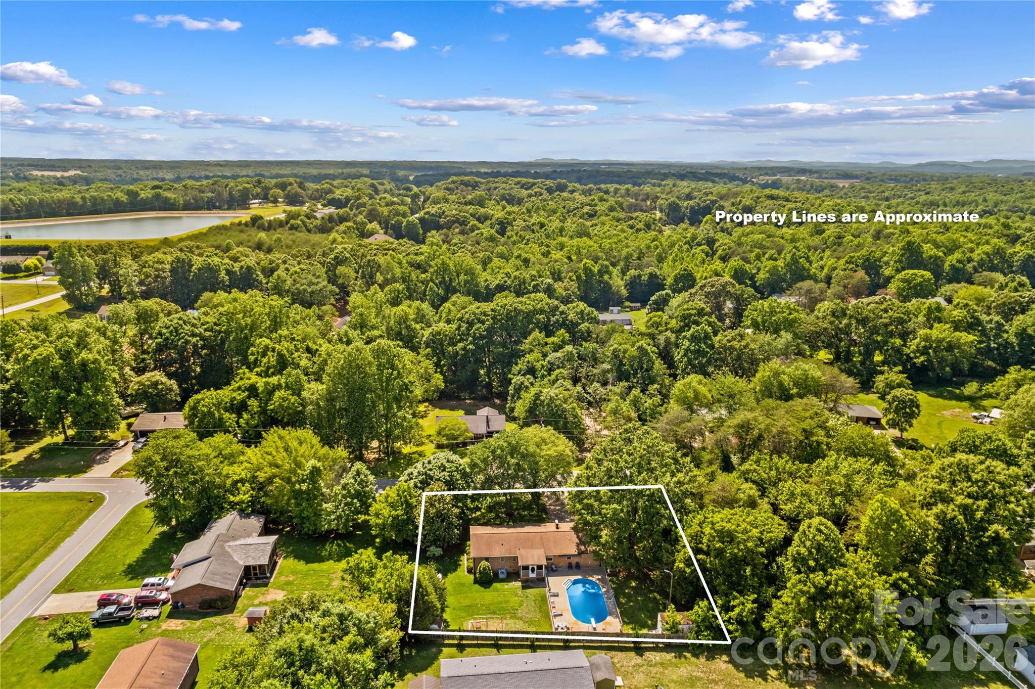 132 Polly Drive — Statesville