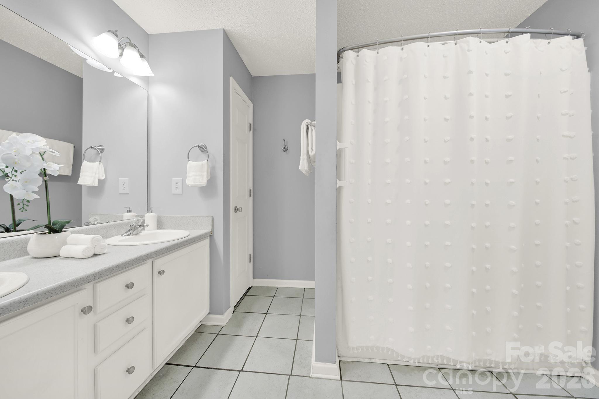 4102 Canvas Avenue — Rock Hill