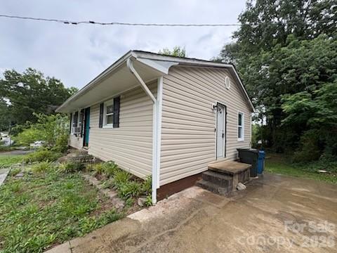38 8th Avenue Drive SE — Hickory