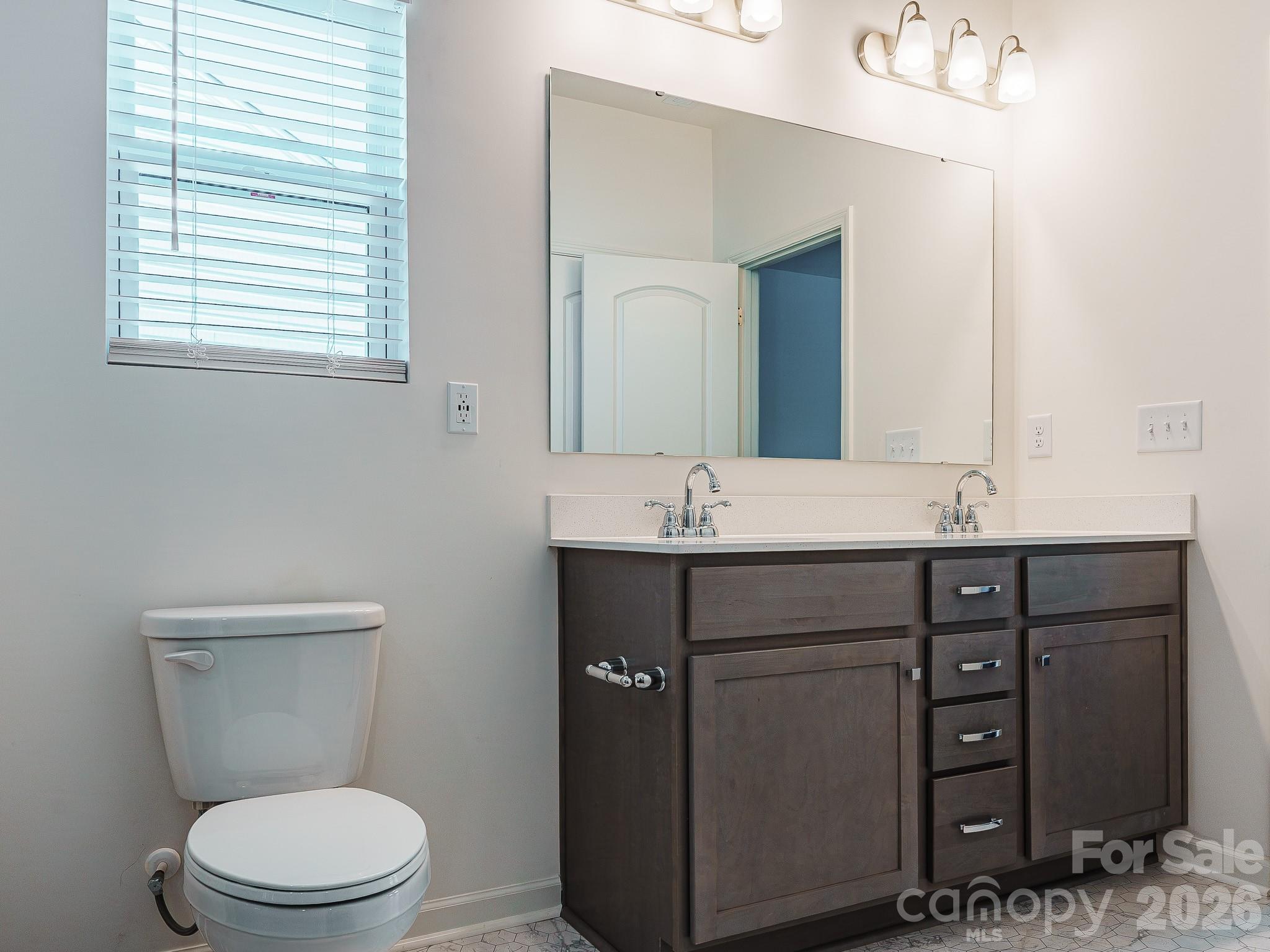 1261 Jenna Lynn Court #62 — Lowell