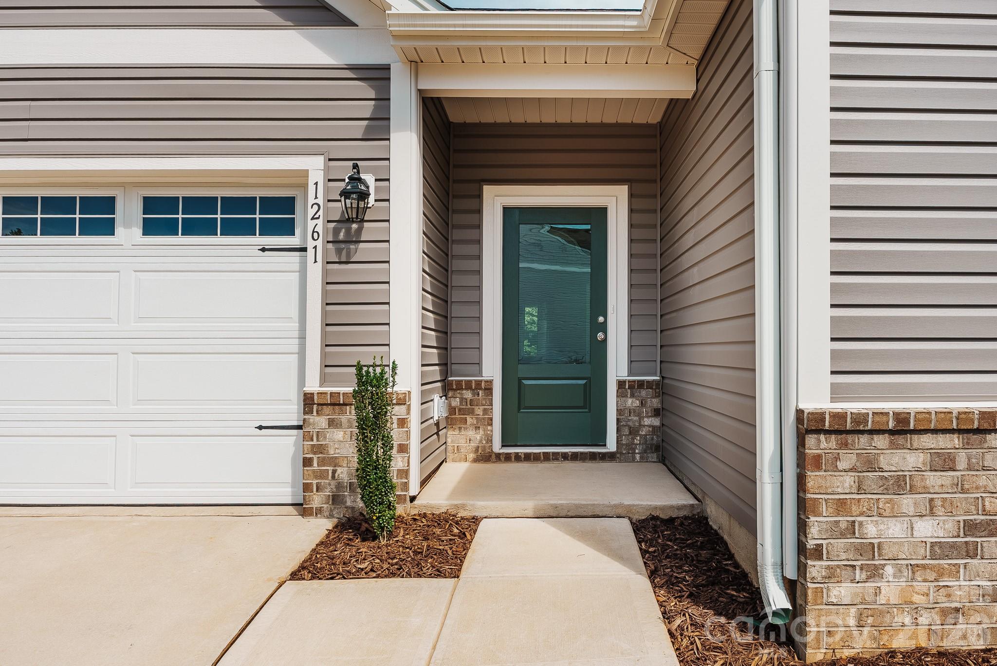 1261 Jenna Lynn Court — Lowell