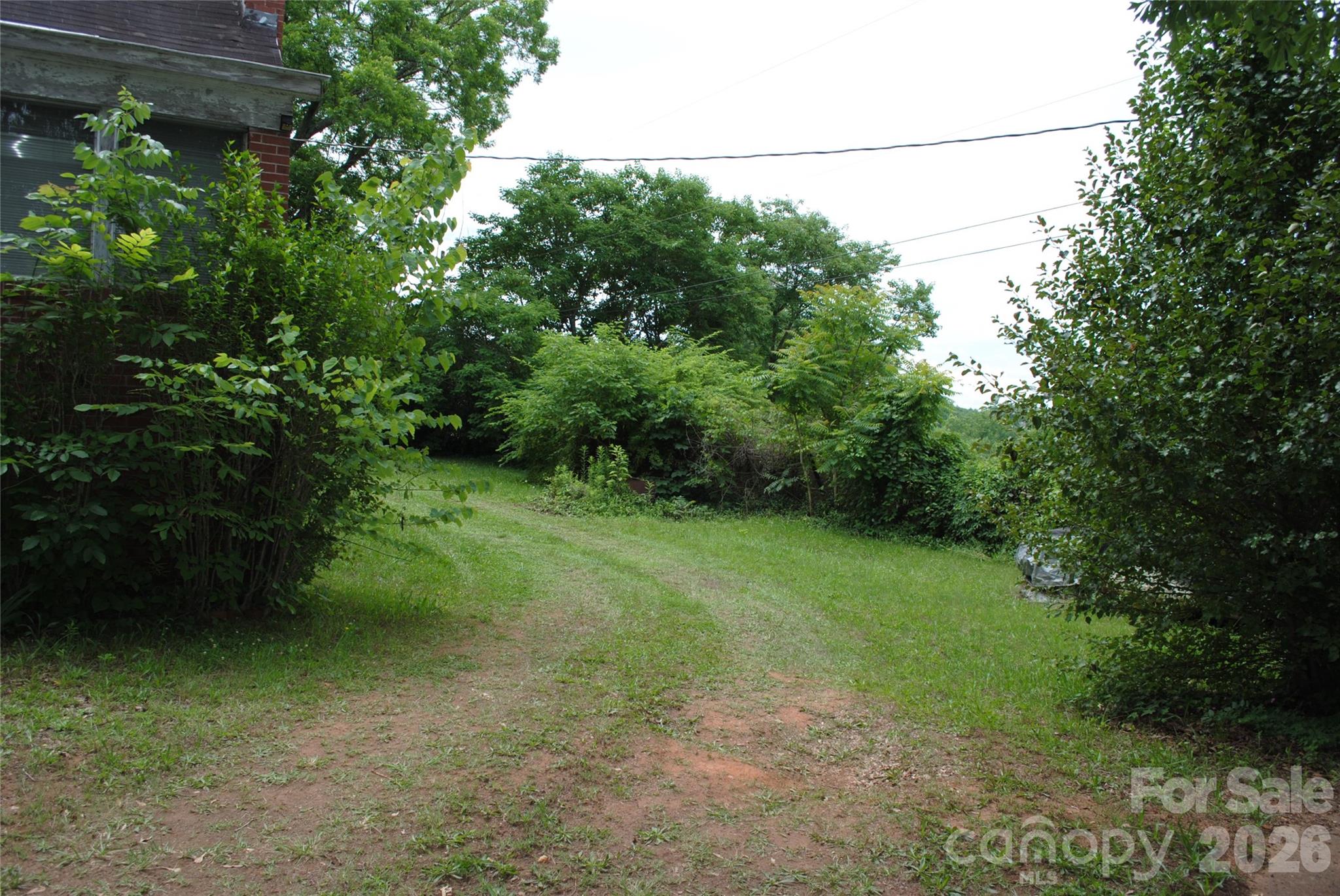 153 & 135 Caroleen Street — Forest City