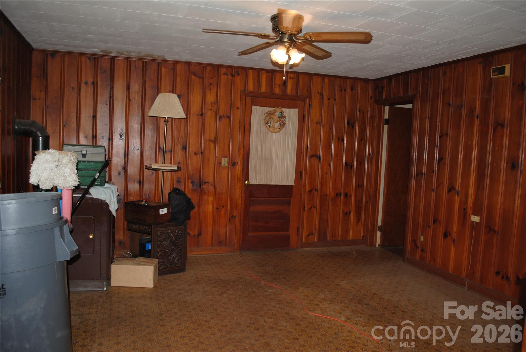 153 & 135 Caroleen Street — Forest City