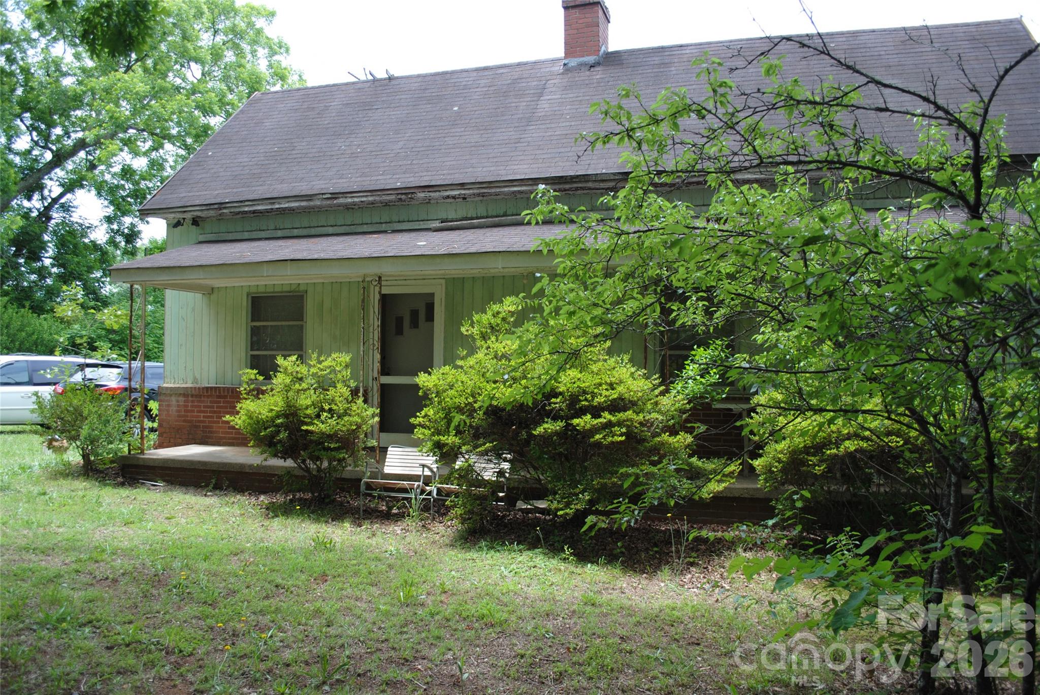 153 & 135 Caroleen Street — Forest City