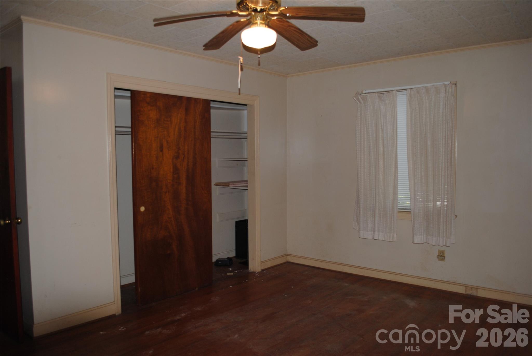 153 & 135 Caroleen Street — Forest City