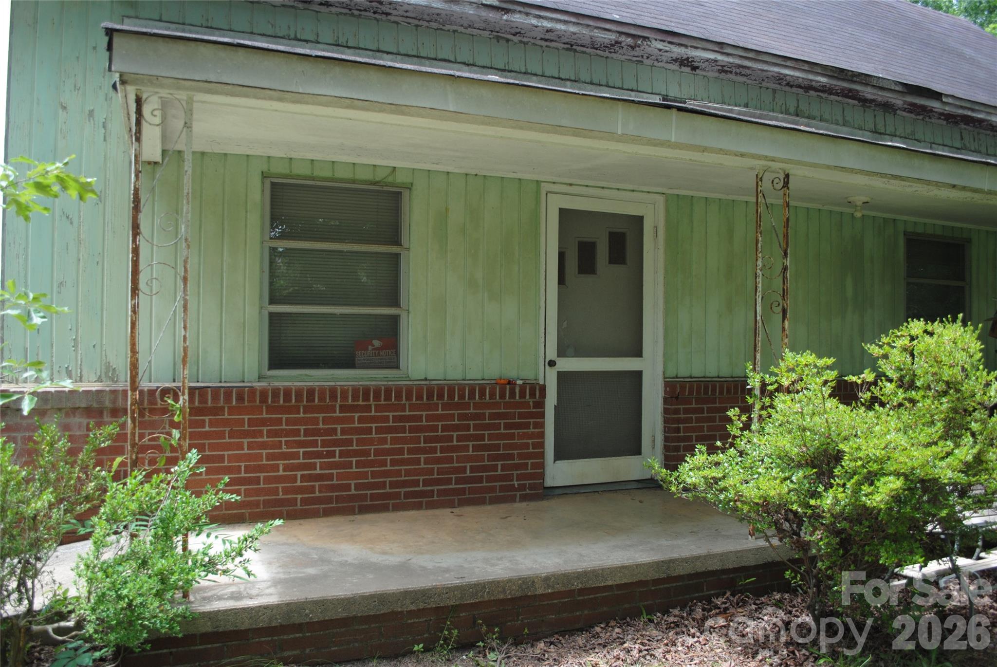 153 & 135 Caroleen Street — Forest City