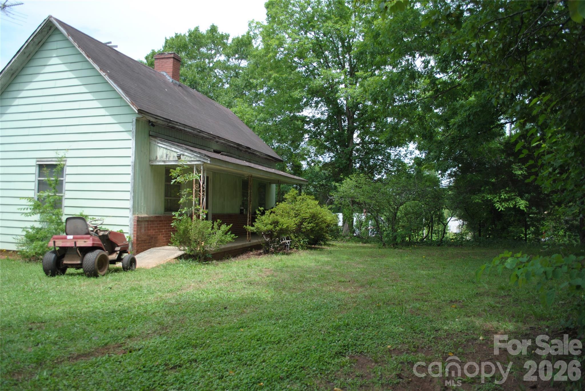153 & 135 Caroleen Street — Forest City