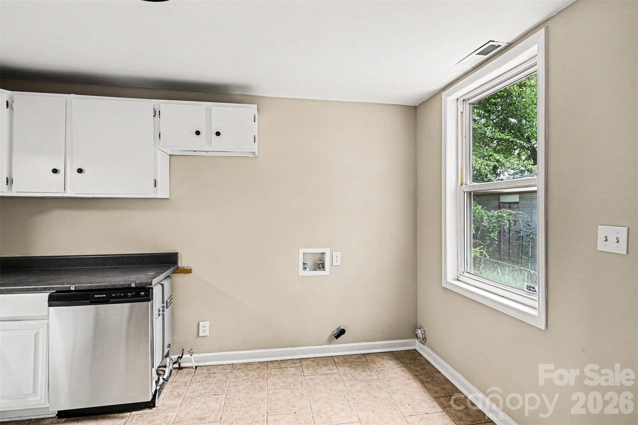 1820 Genesis Park Place — Charlotte