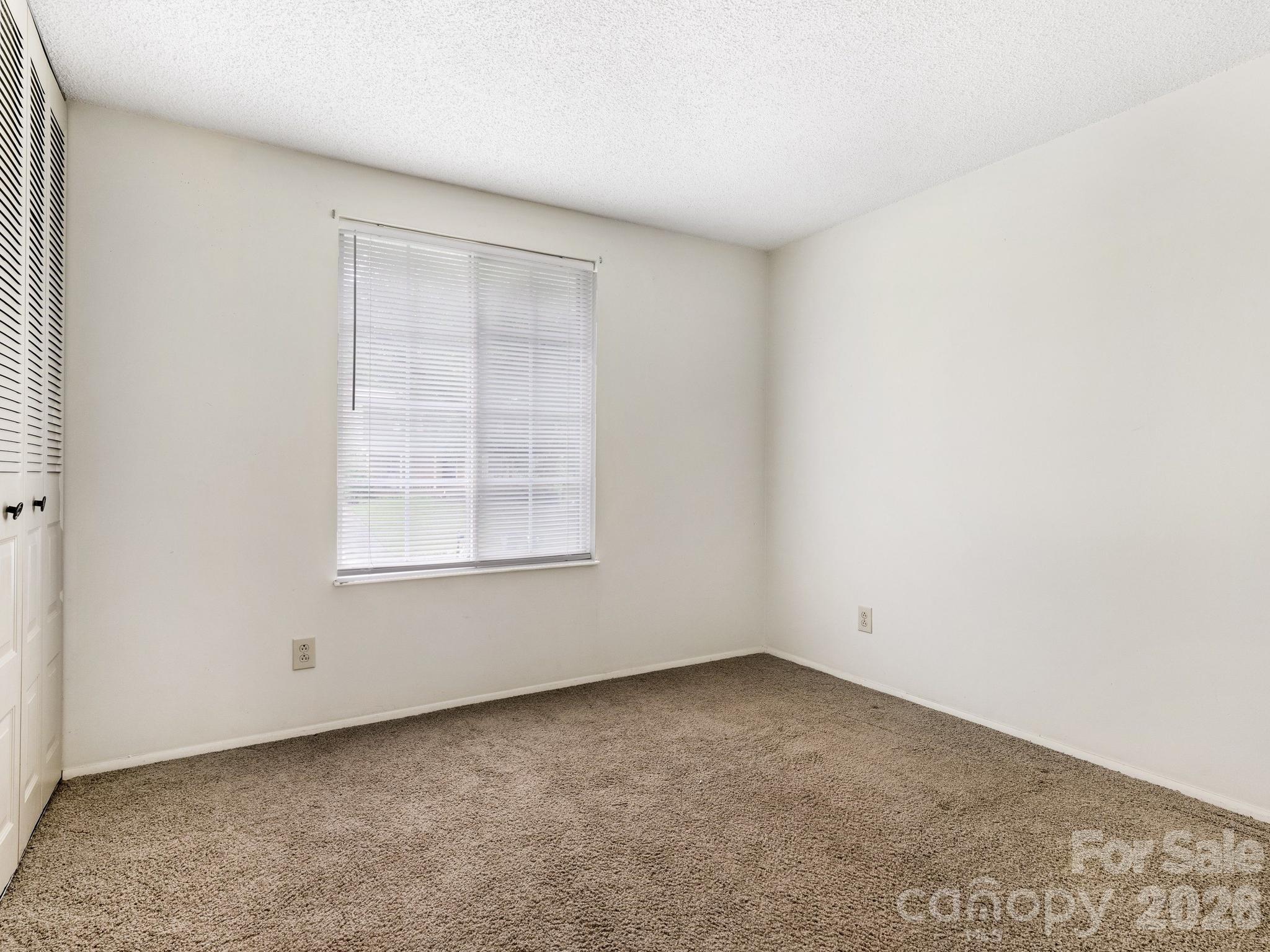 6534 Rollingridge Drive — Charlotte