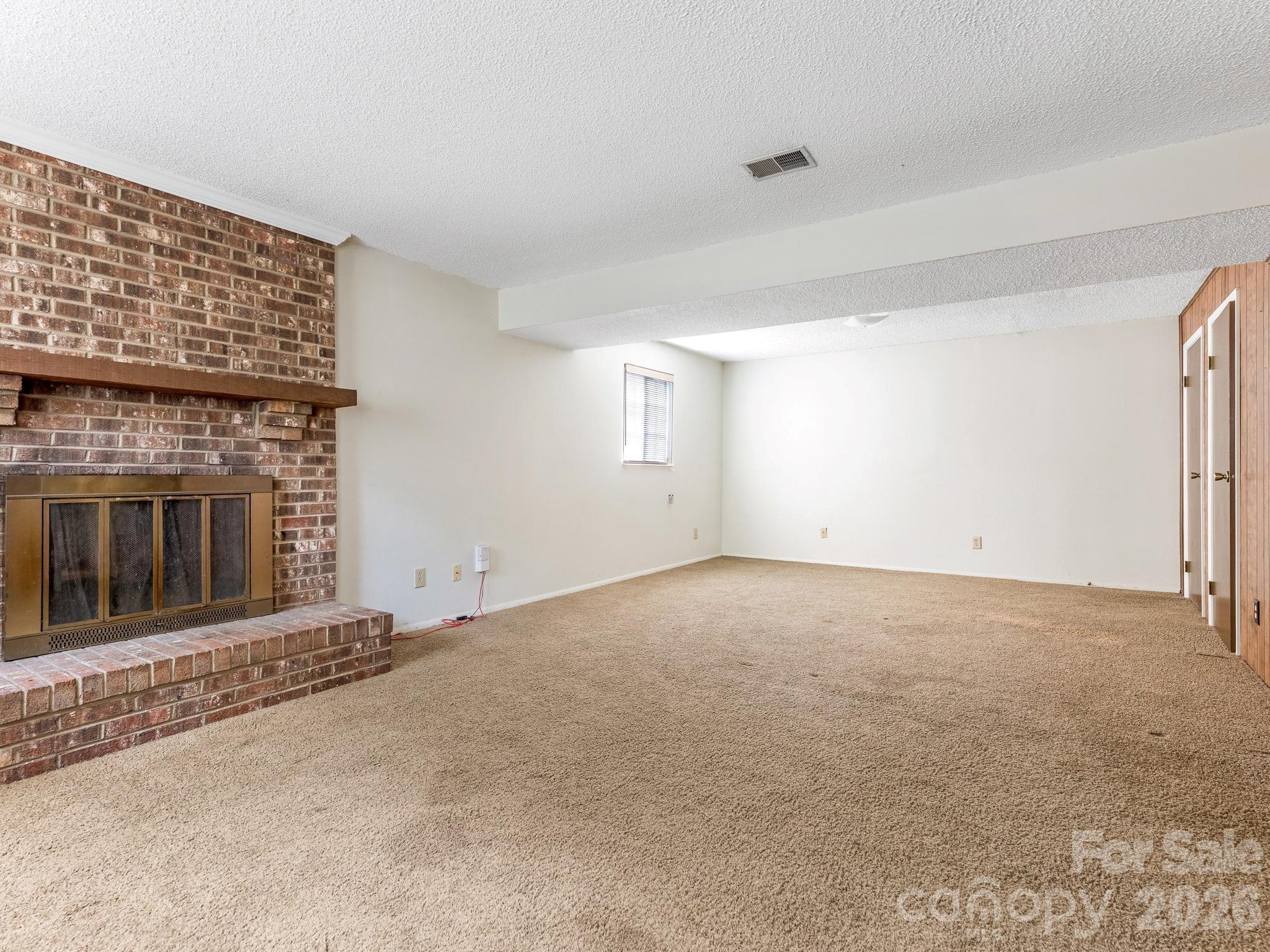 6534 Rollingridge Drive — Charlotte
