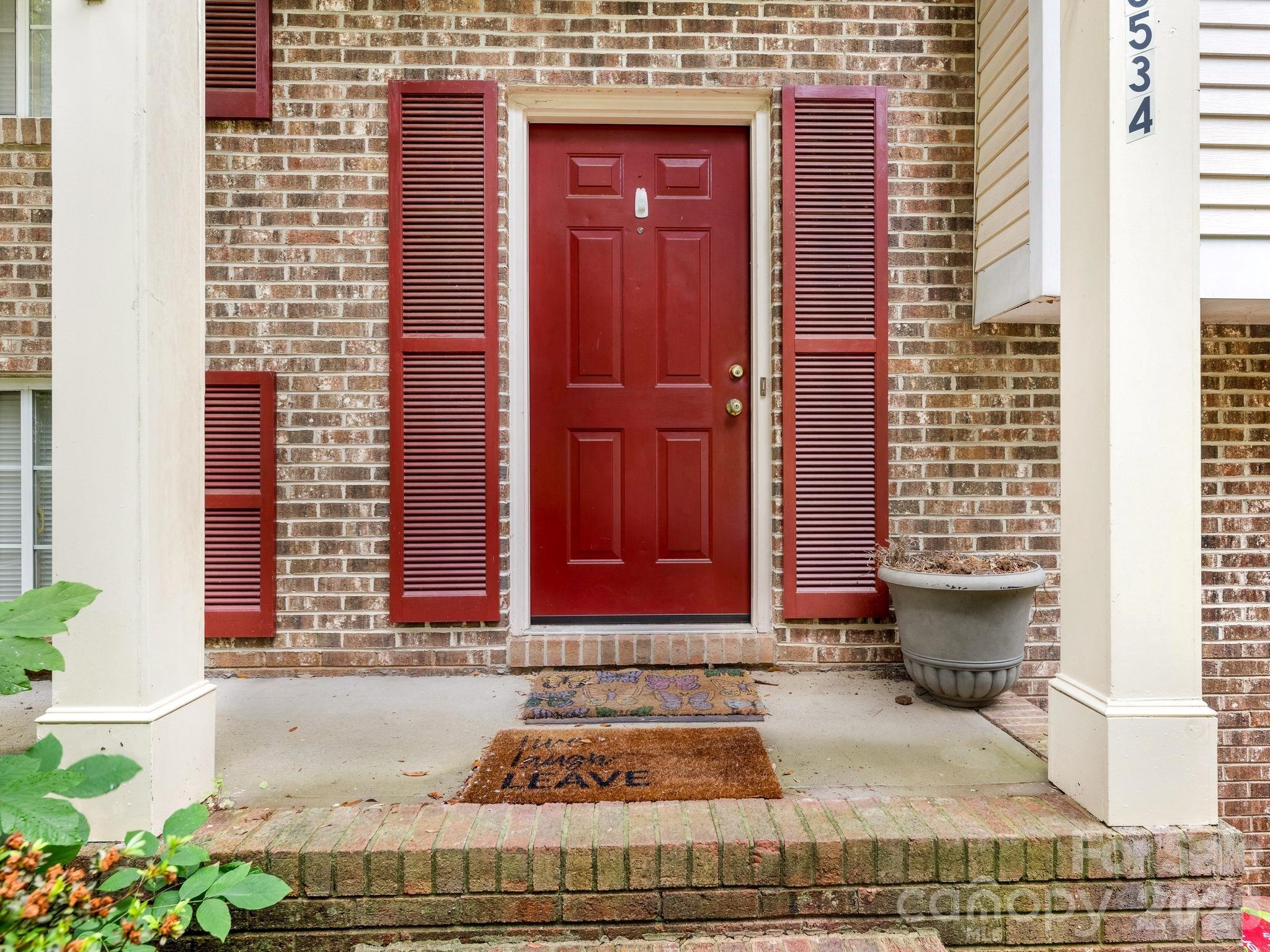 6534 Rollingridge Drive — Charlotte