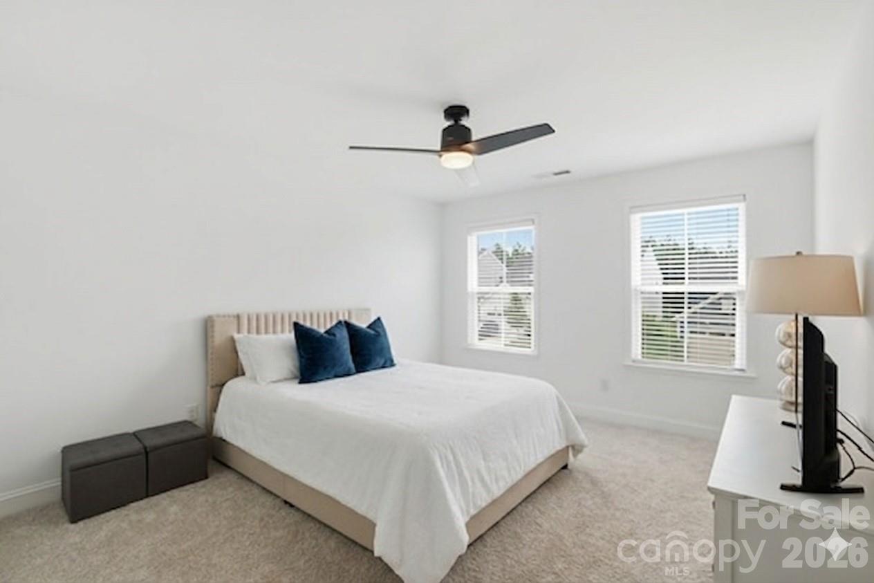 11016 Larkslea Lane — Charlotte