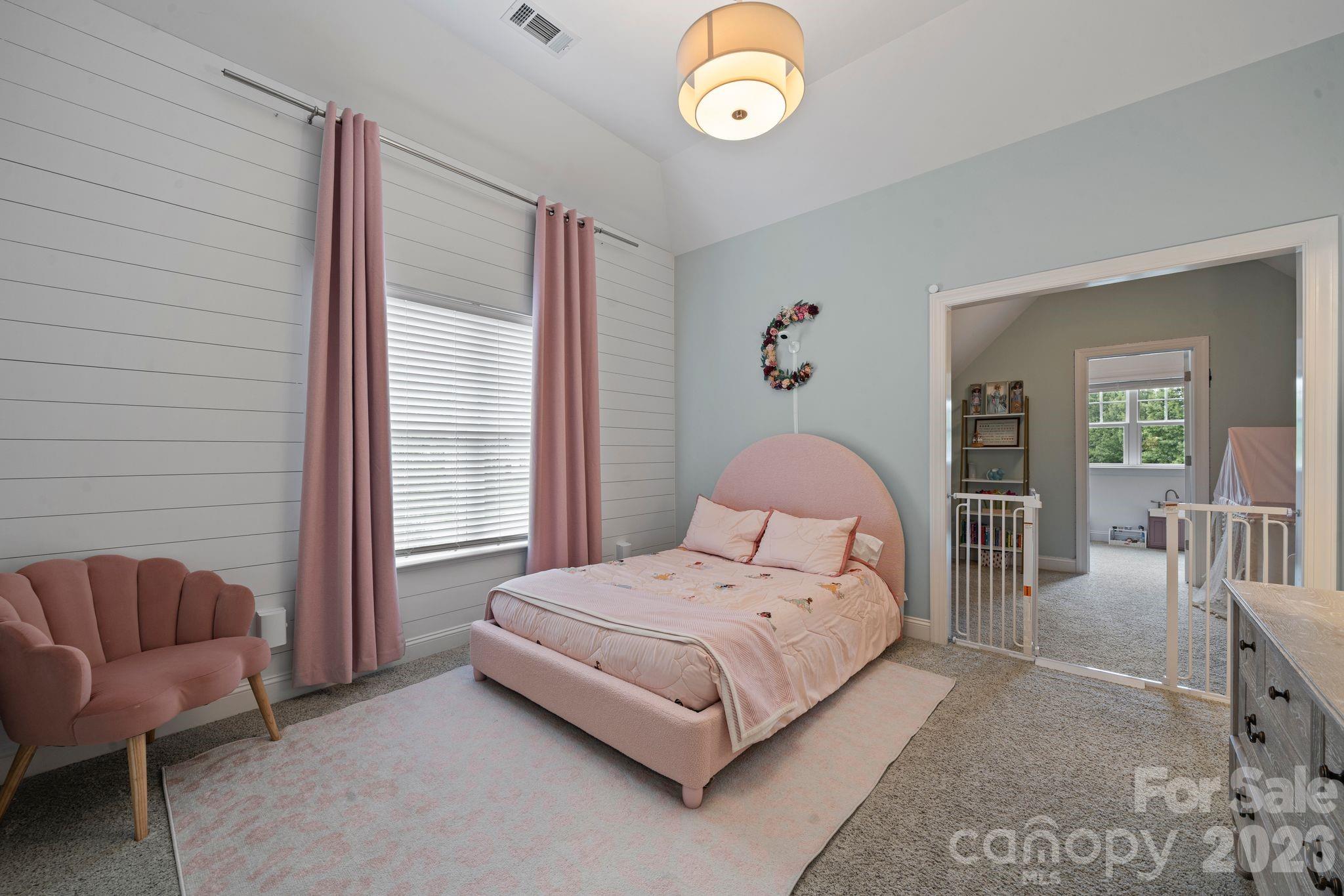 200 Seven Oaks Landing — Belmont