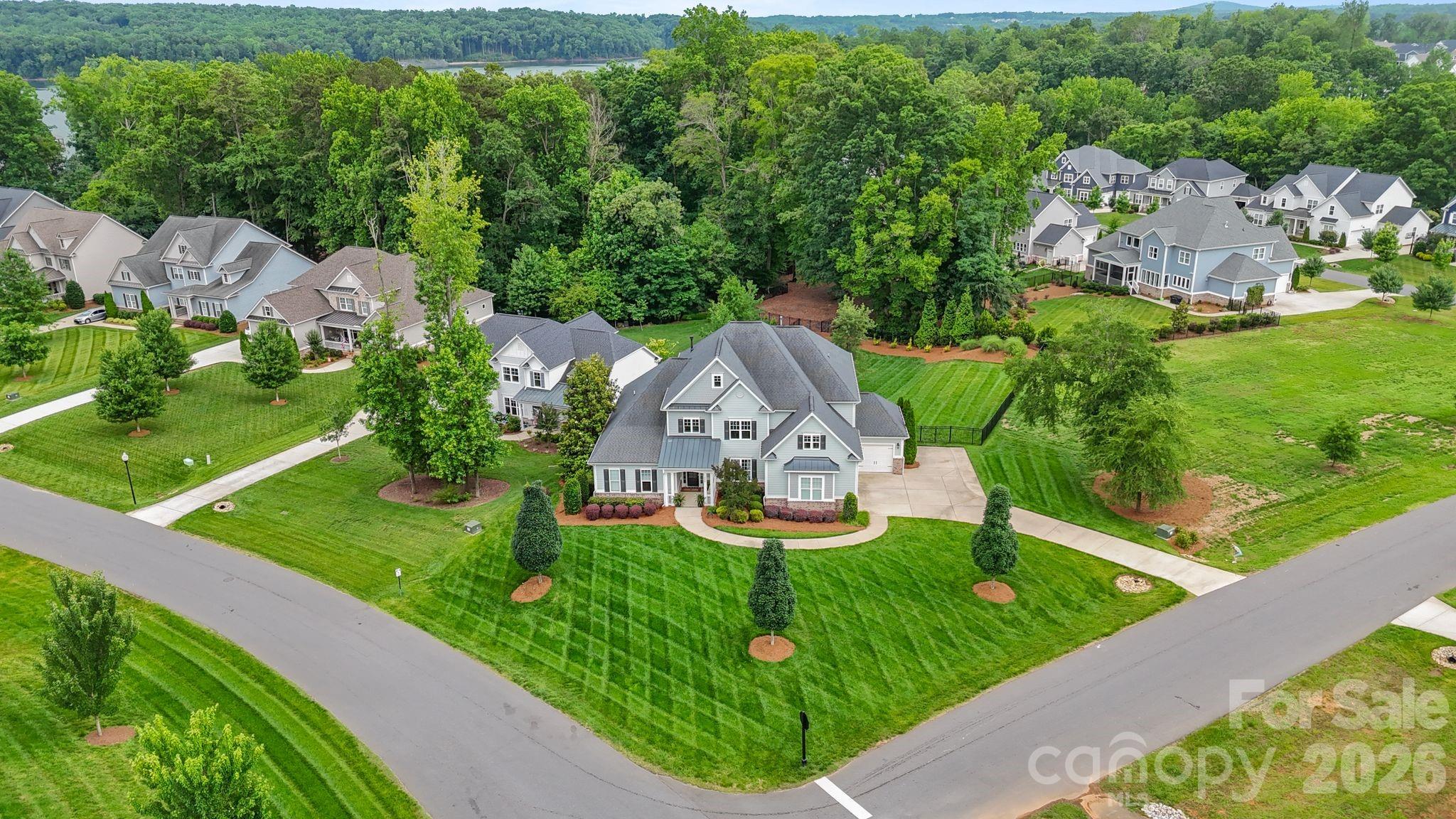 200 Seven Oaks Landing — Belmont