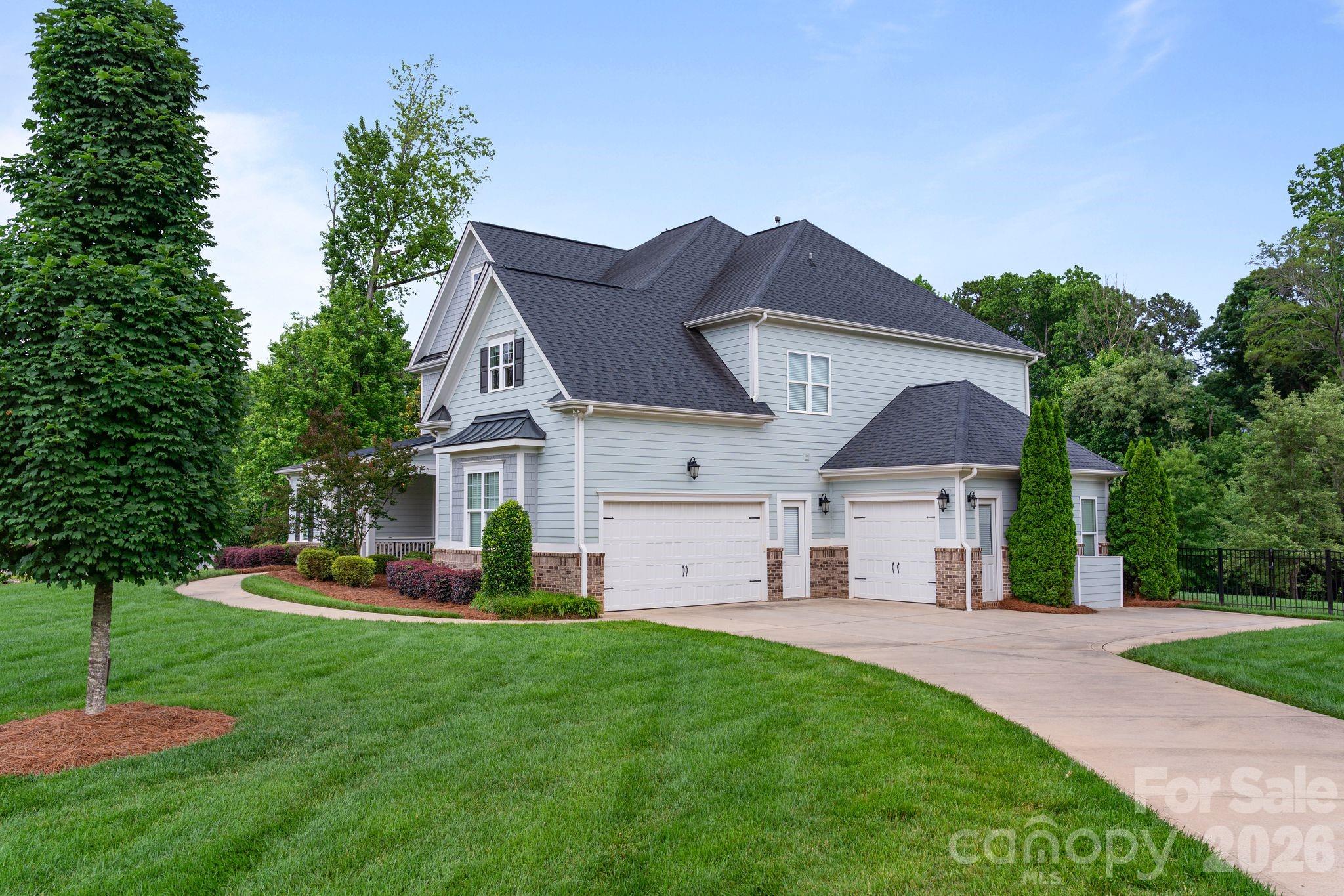 200 Seven Oaks Landing — Belmont