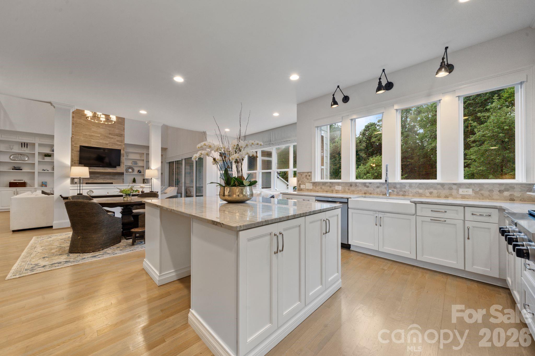 200 Seven Oaks Landing — Belmont