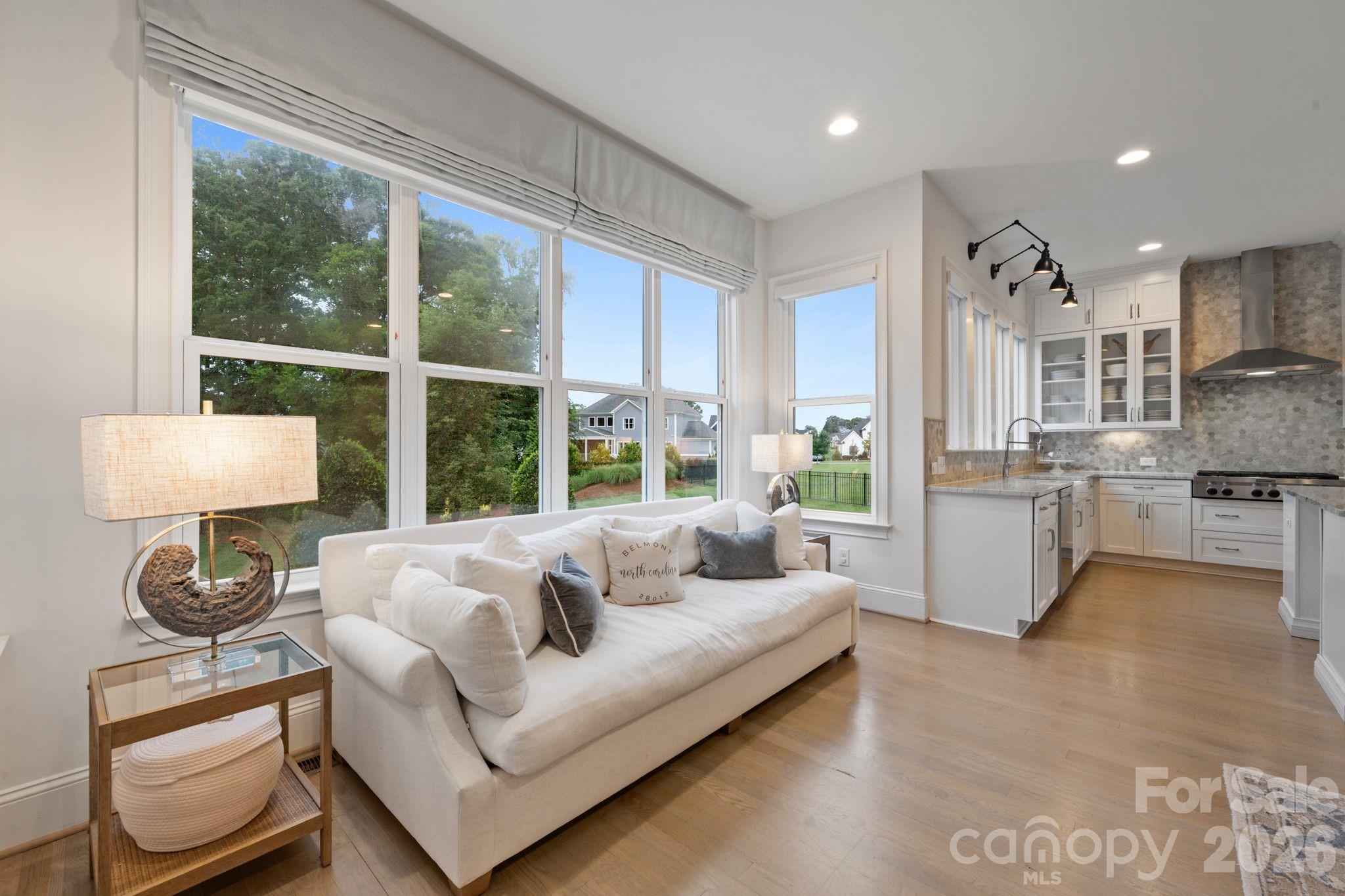 200 Seven Oaks Landing — Belmont