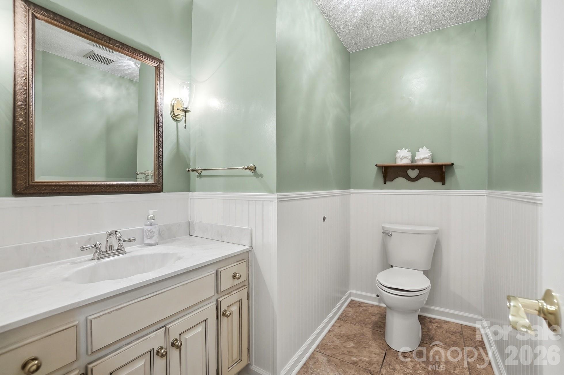 36 Water Thrush Road — Lake Wylie