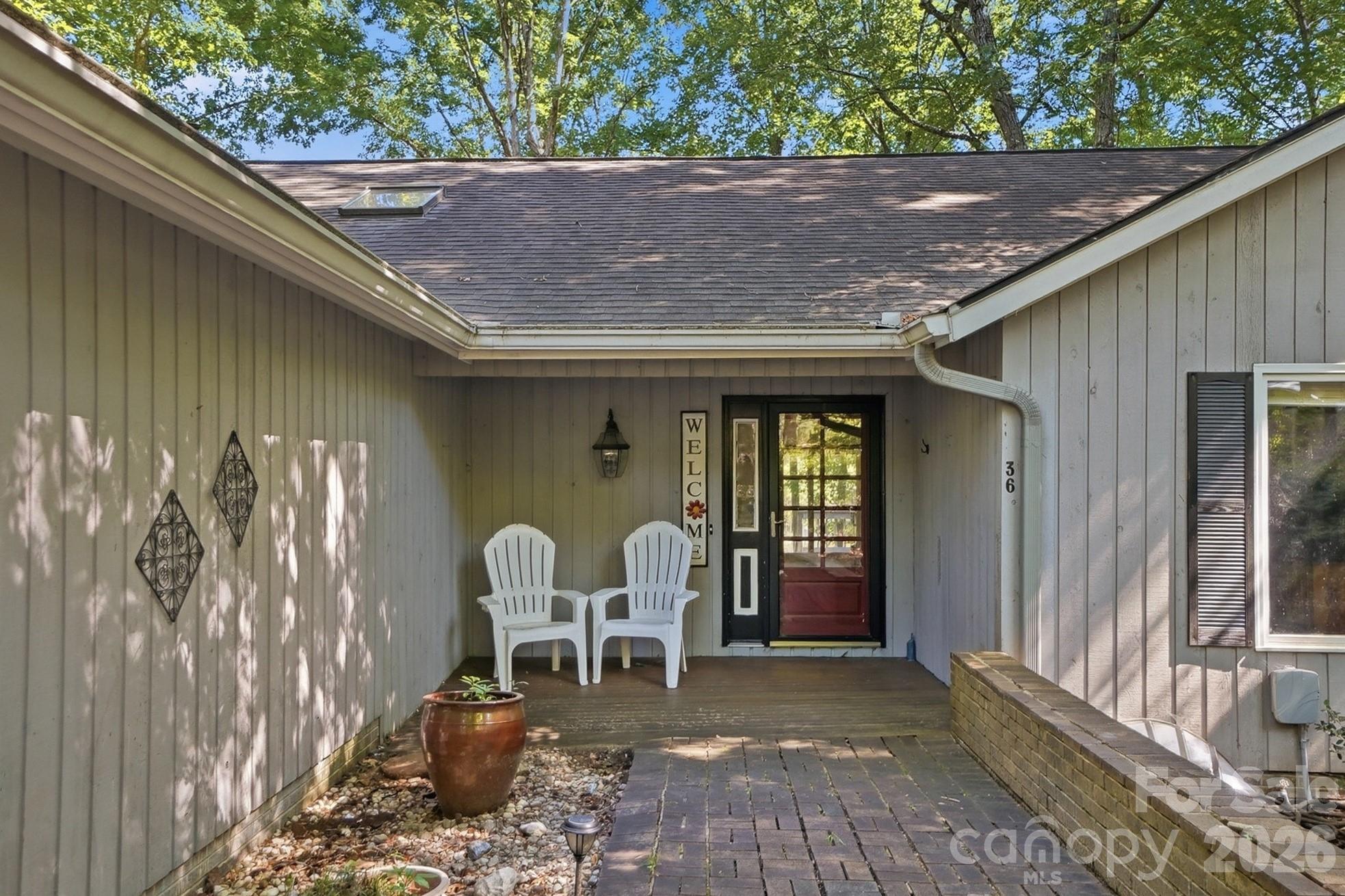 36 Water Thrush Road — Lake Wylie