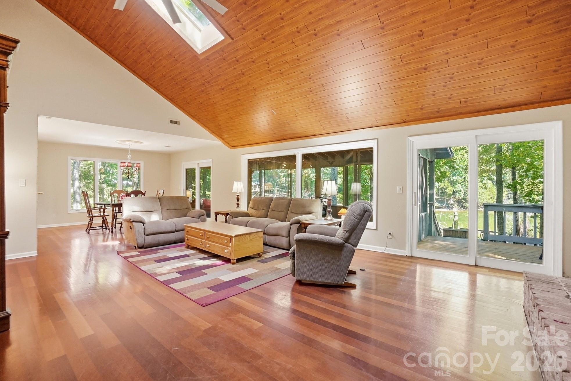 36 Water Thrush Road — Lake Wylie
