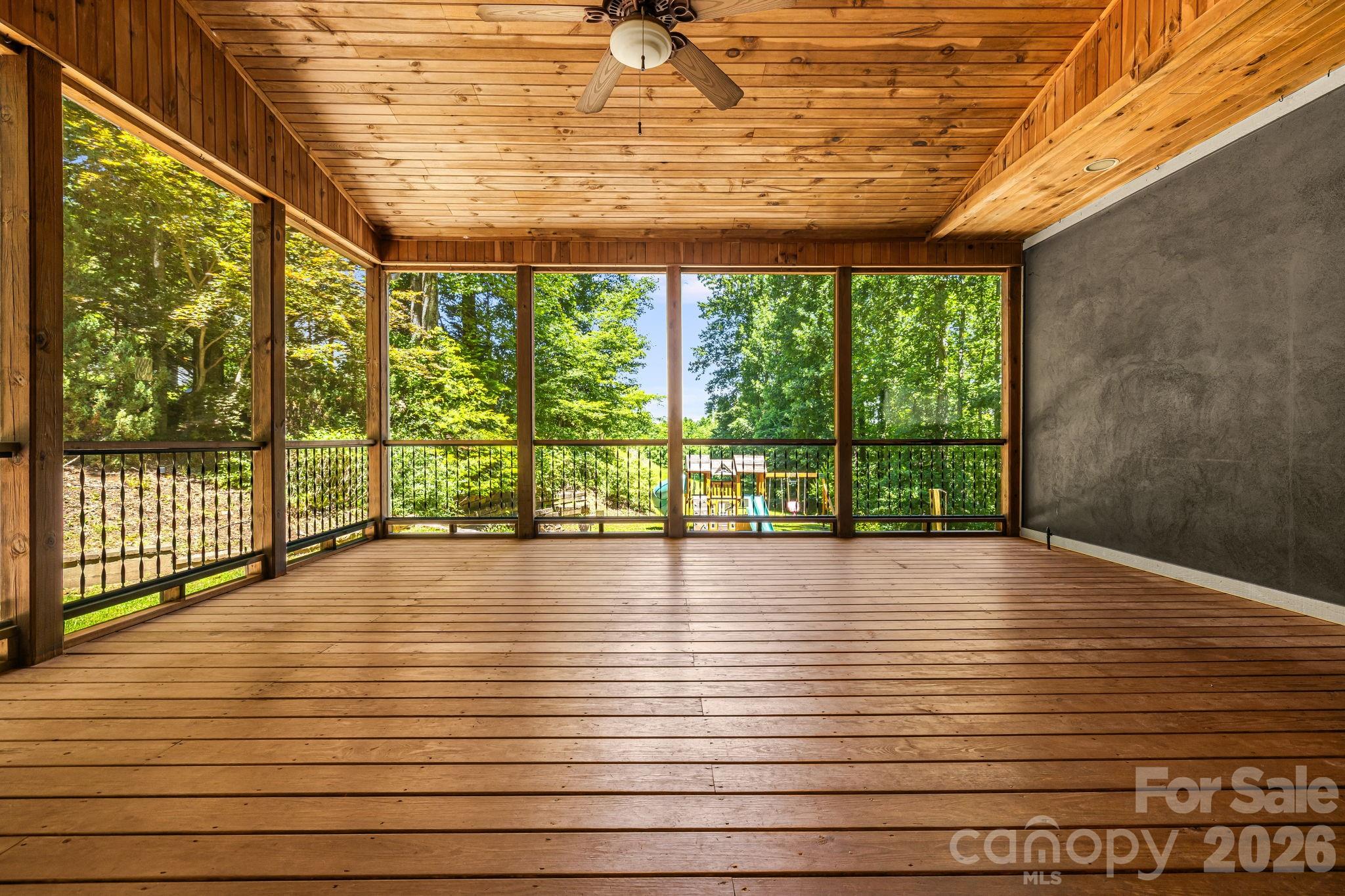 67 Reeses Ridge Court — Hendersonville