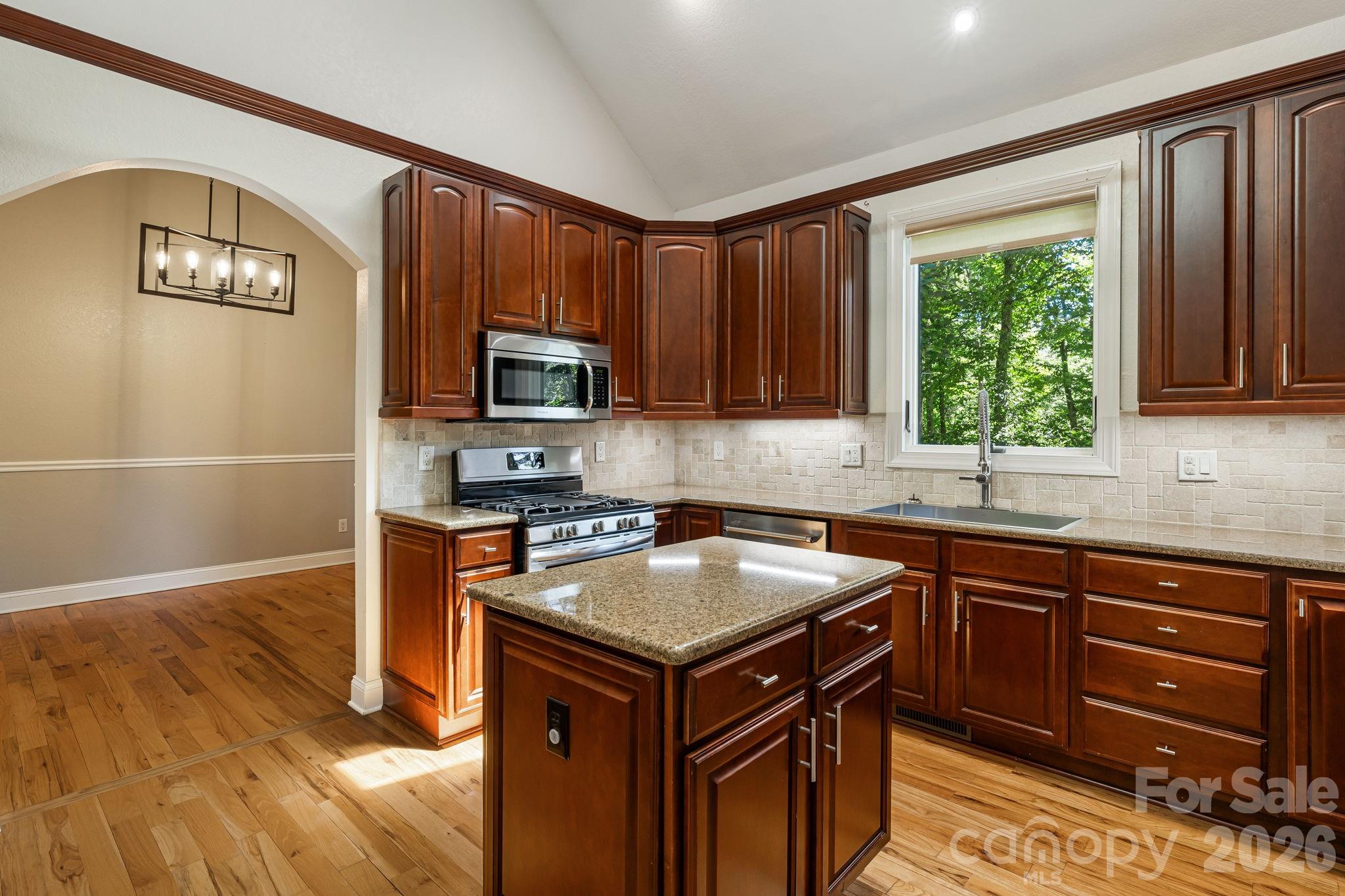 67 Reeses Ridge Court — Hendersonville