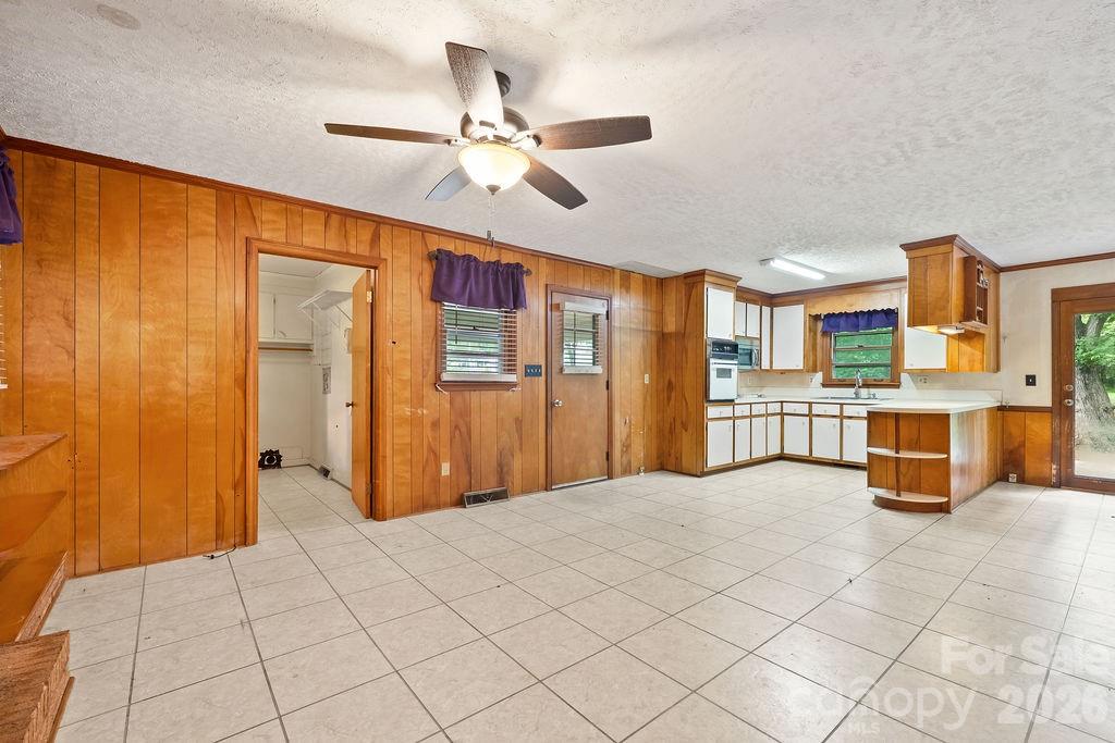 4014 Peggy Lane — Mint Hill